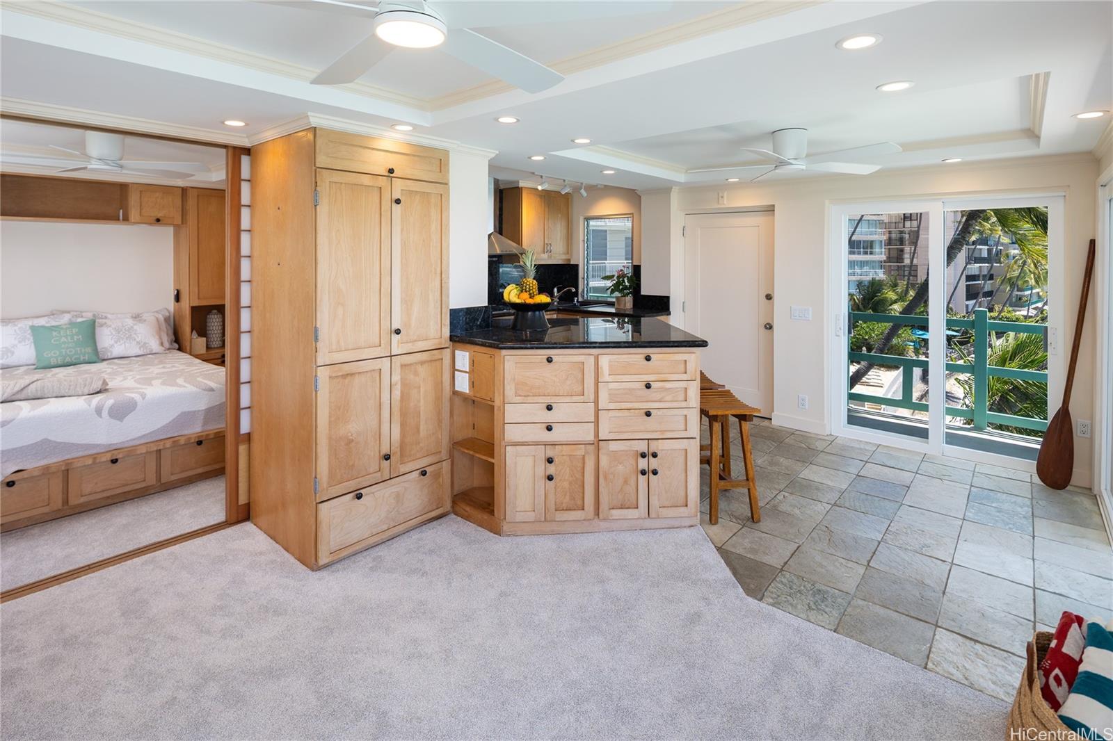 Diamond Head Ambassador C condo # 418, Honolulu, Hawaii - photo 9 of 25