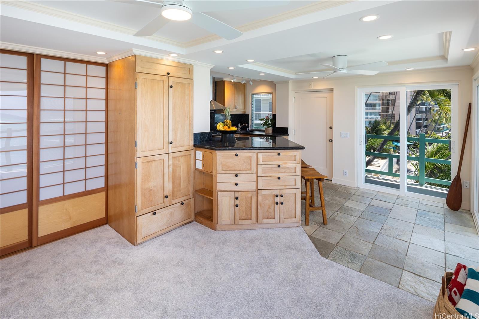 Diamond Head Ambassador C condo # 418, Honolulu, Hawaii - photo 10 of 25