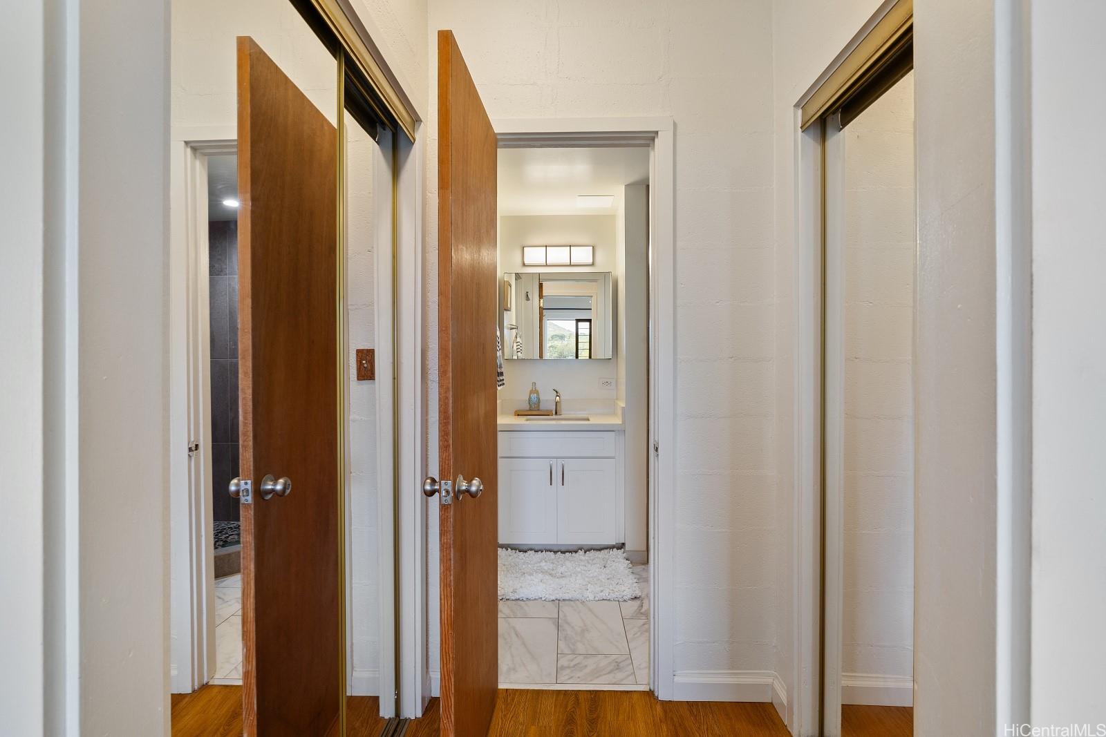 Diamond Head Ambassador A condo # 501, Honolulu, Hawaii - photo 11 of 21