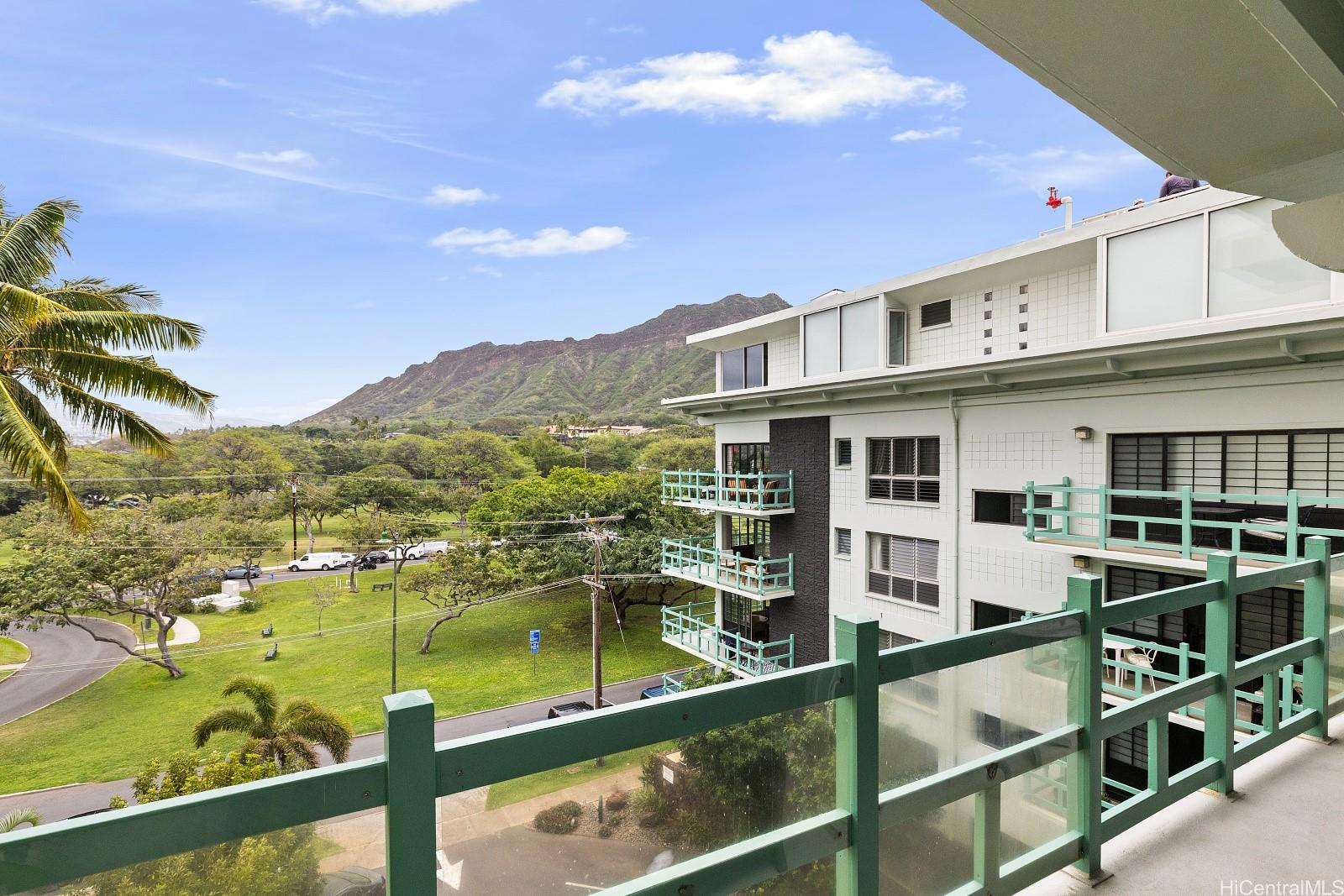 Diamond Head Ambassador A condo # 501, Honolulu, Hawaii - photo 4 of 21