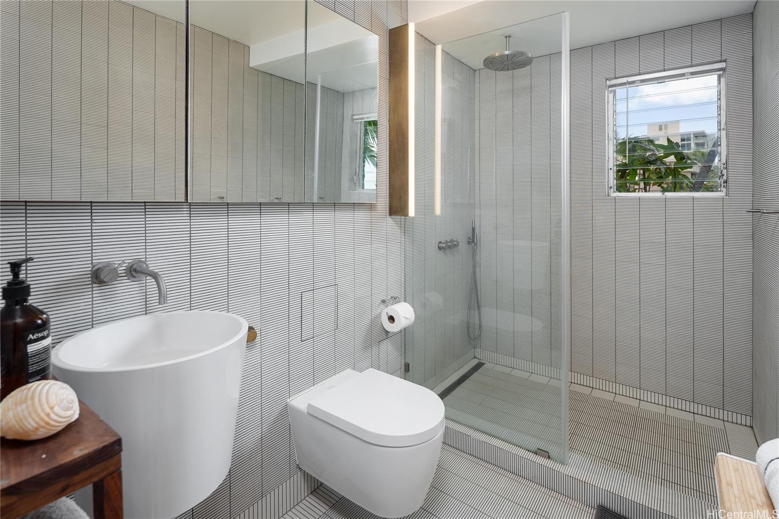 Diamond Head Ambassador A condo # 518, Honolulu, Hawaii - photo 14 of 24