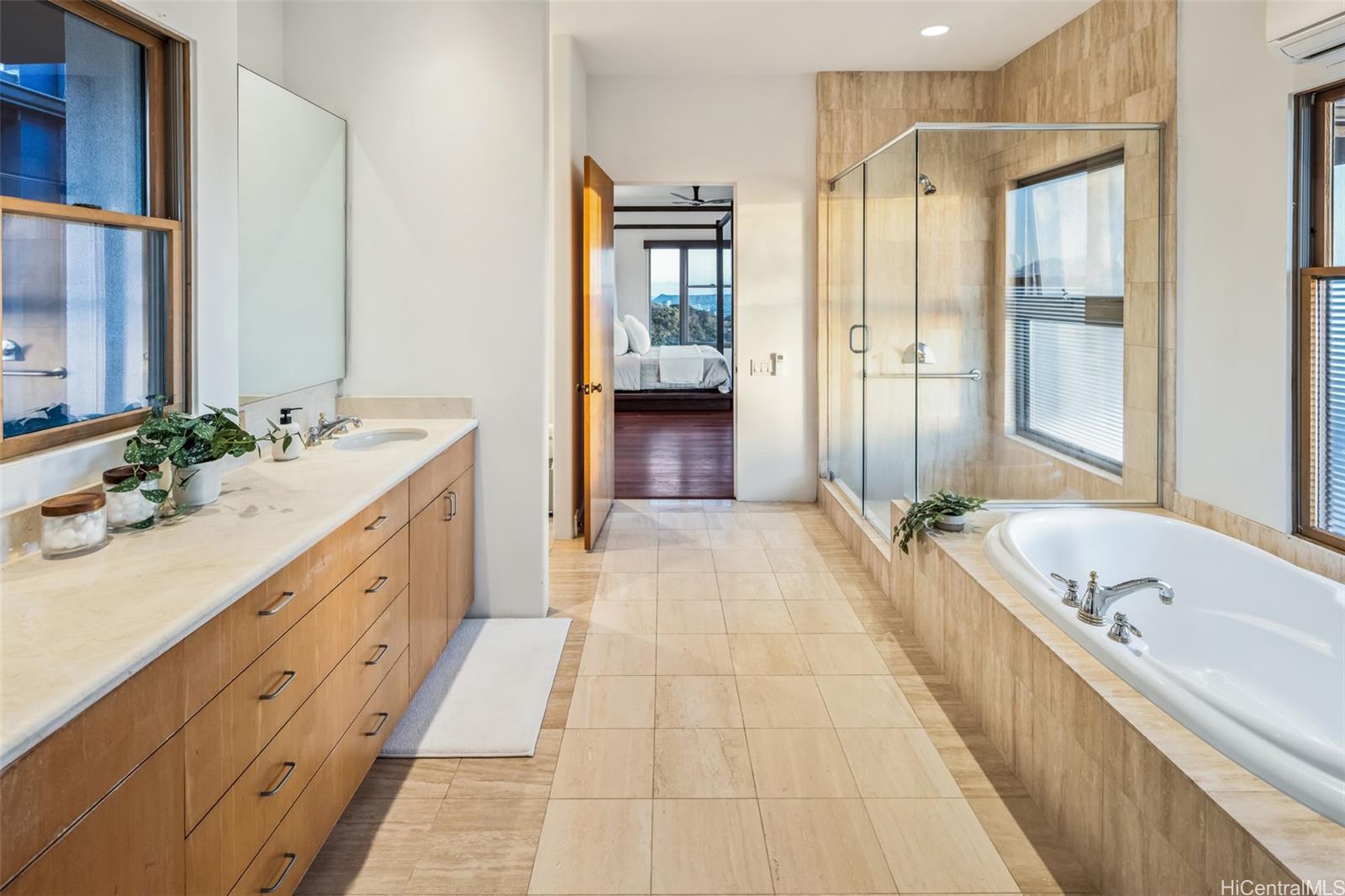 2960  Laola Place Pacific Heights, Honolulu home - photo 12 of 25