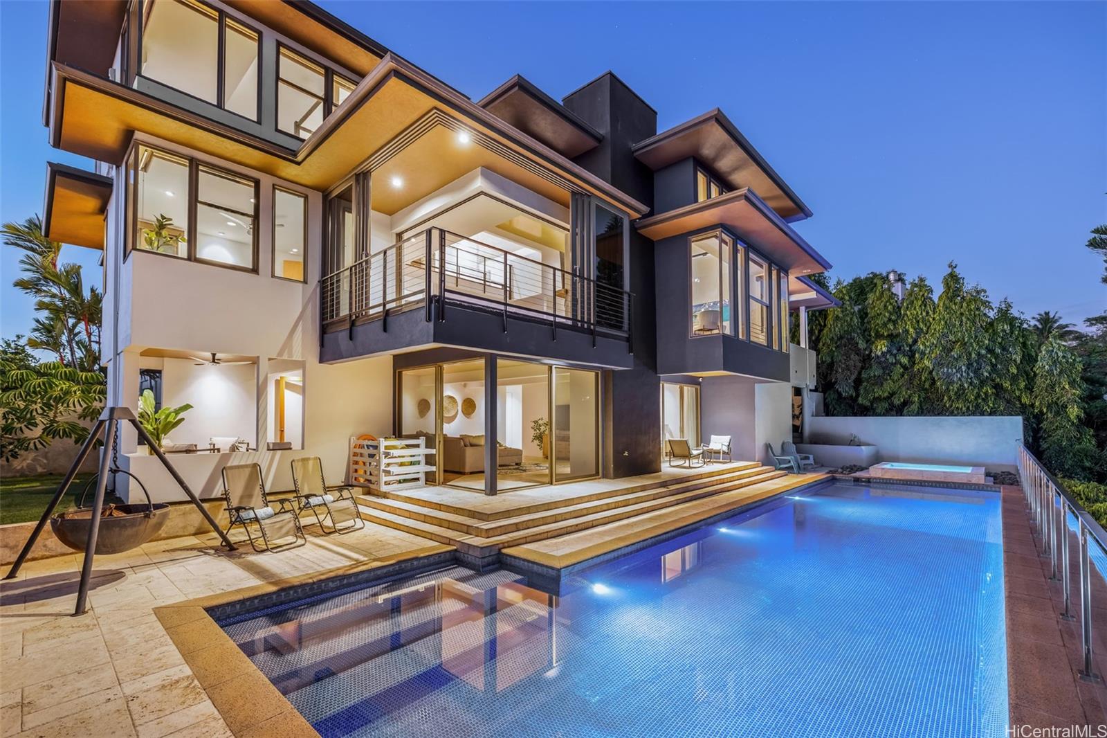 2960  Laola Place Pacific Heights, Honolulu home - photo 3 of 25