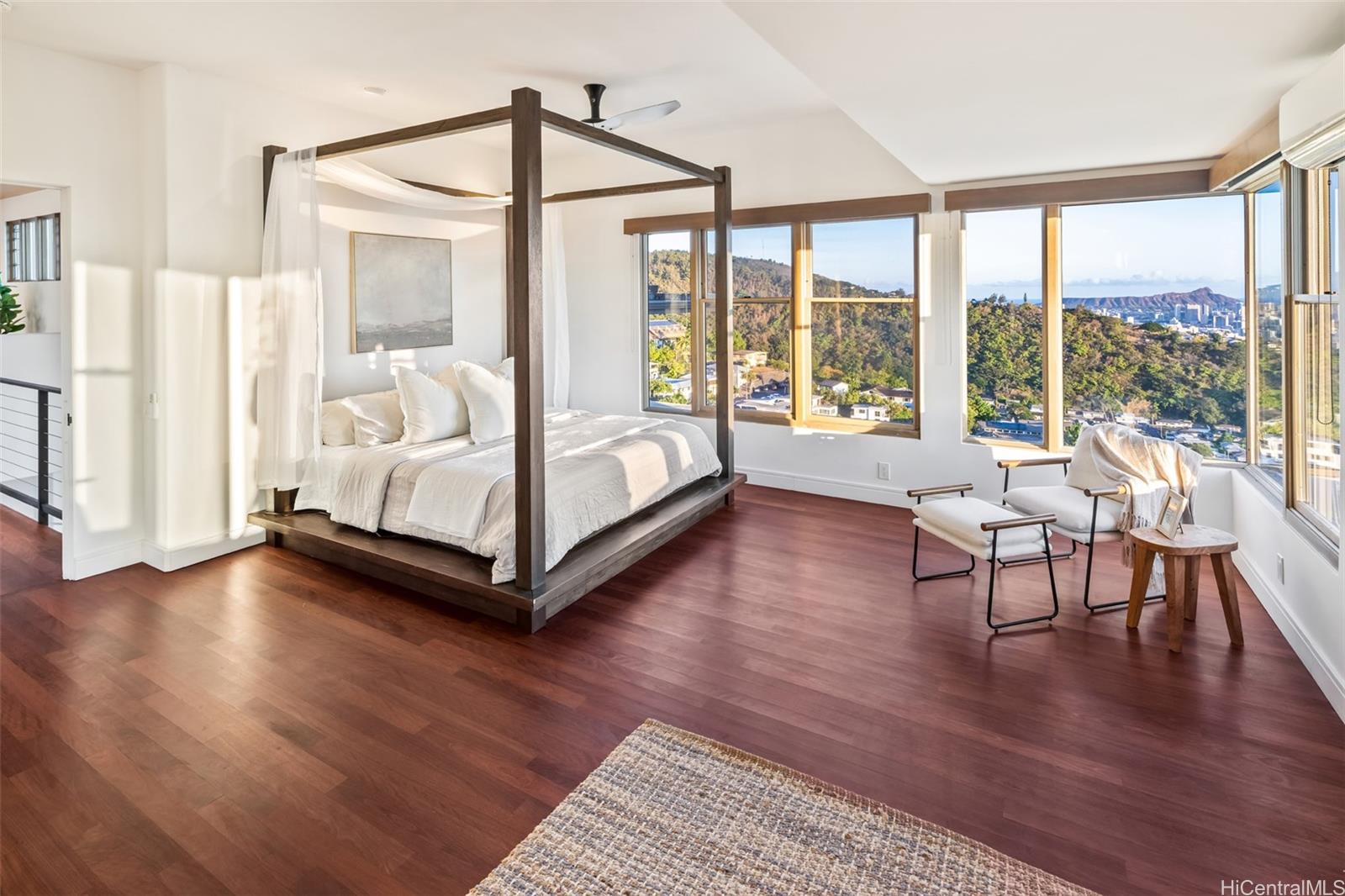 2960  Laola Place Pacific Heights, Honolulu home - photo 10 of 25