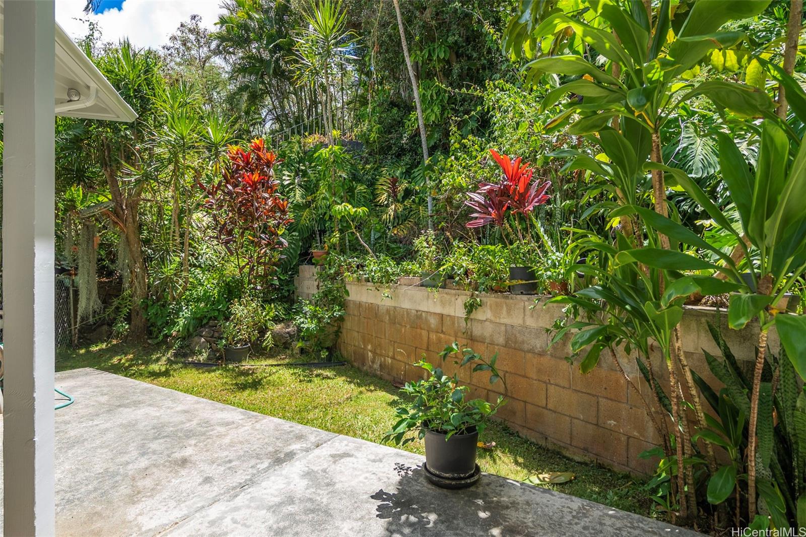 2961 C  Kalawao Place Manoa Area, Honolulu home - photo 22 of 25