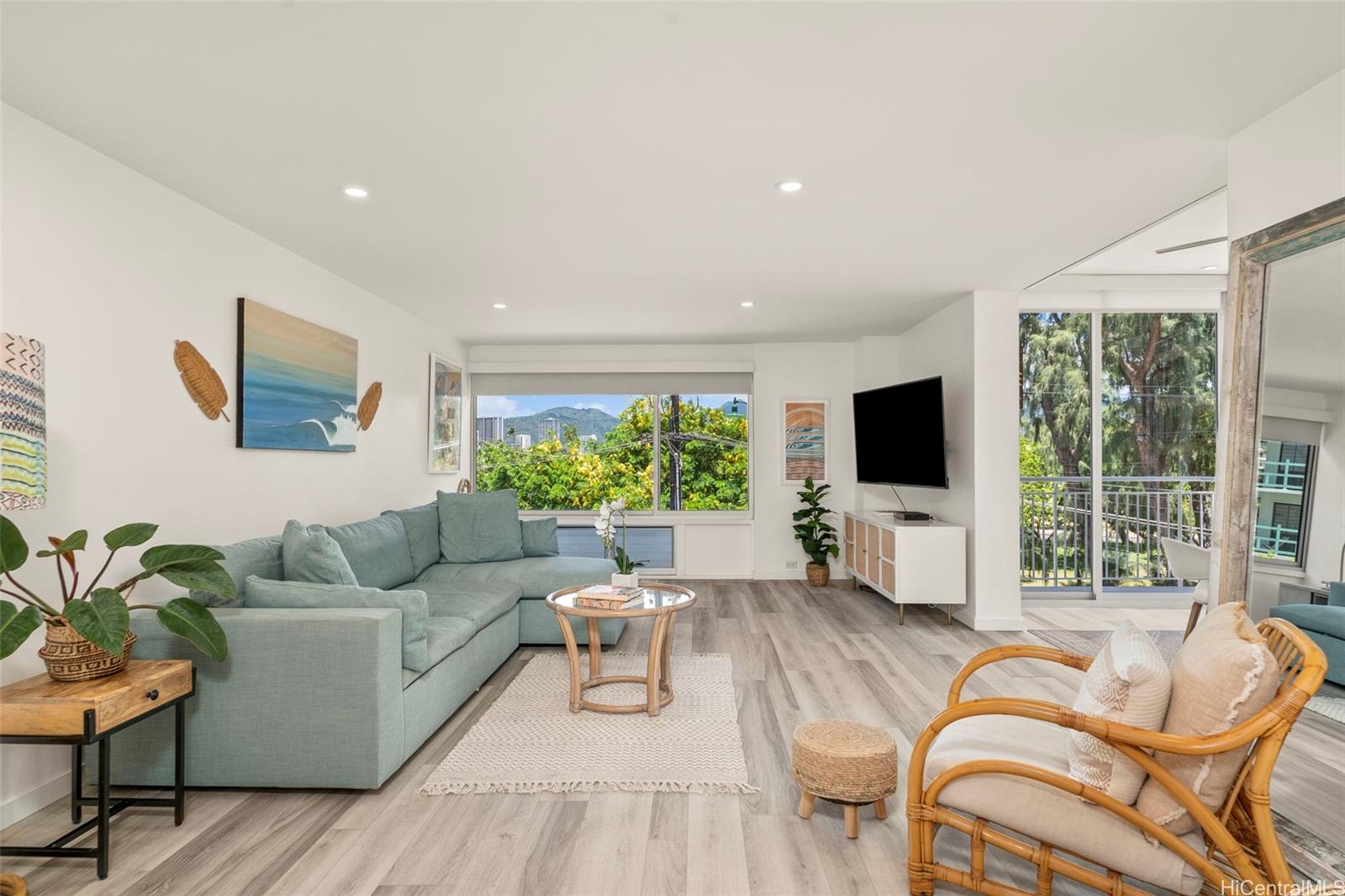 Diamond Head Apts Ltd condo # 106, Honolulu, Hawaii - photo 3 of 25