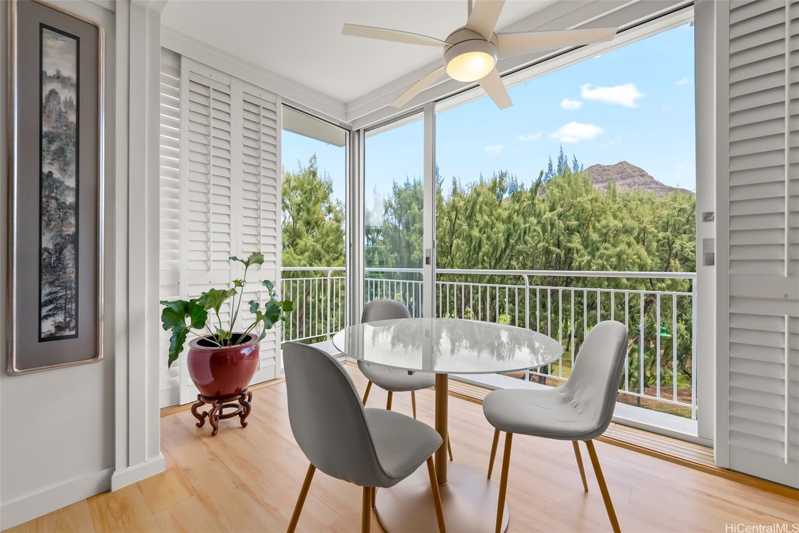 Diamond Head Apts Ltd condo # 306, Honolulu, Hawaii - photo 6 of 25