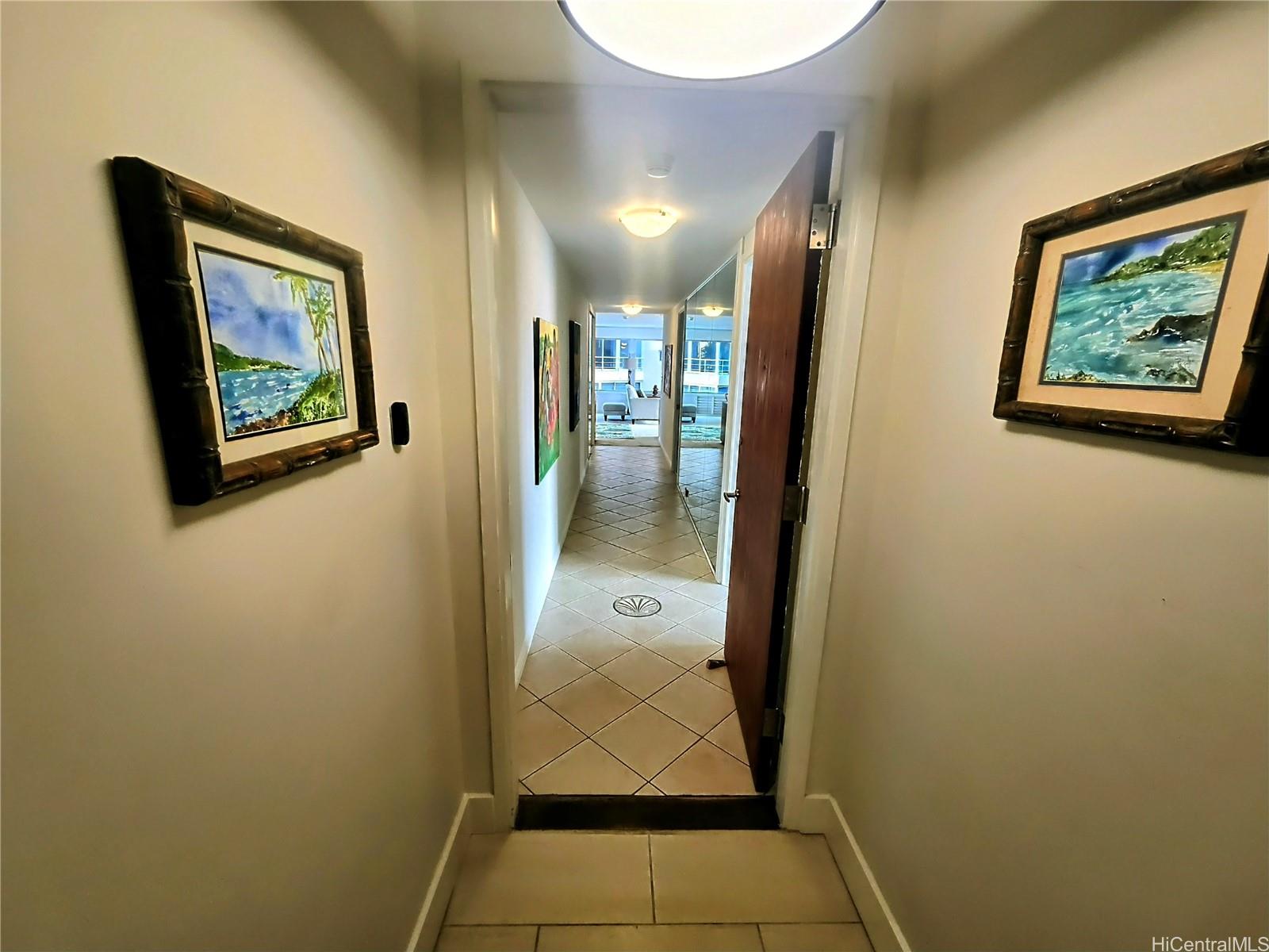 Diamond Head Apts Ltd condo # 401, Honolulu, Hawaii - photo 2 of 25