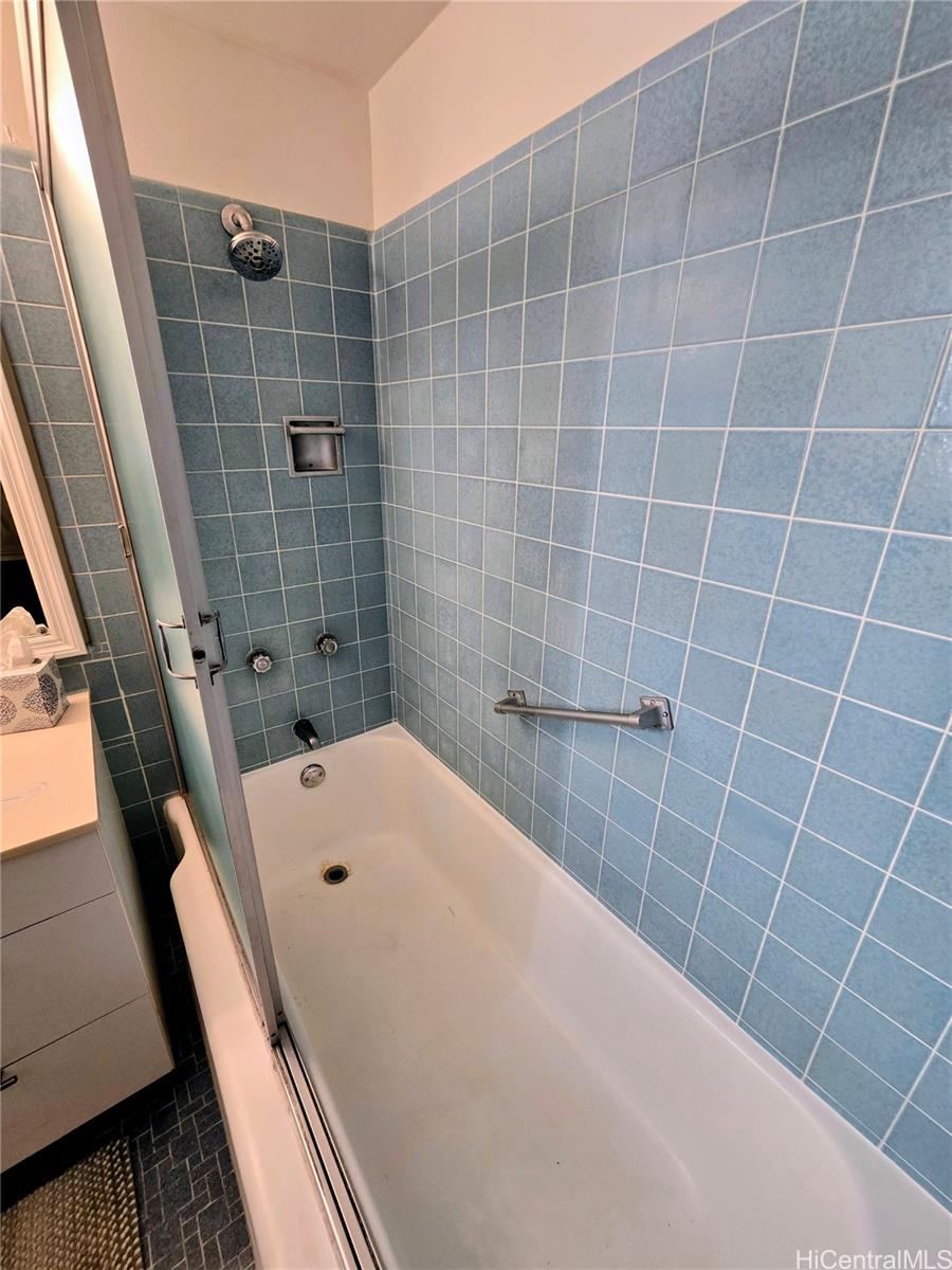 Diamond Head Apts Ltd condo # 401, Honolulu, Hawaii - photo 9 of 25