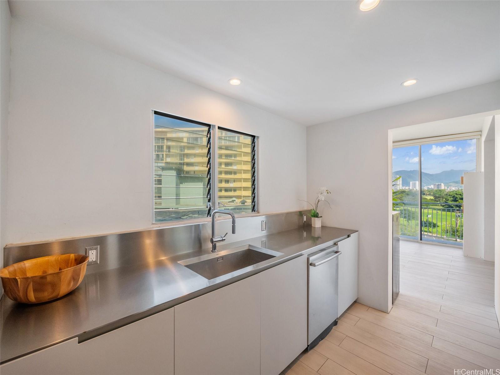 Diamond Head Apts Ltd condo # 505, Honolulu, Hawaii - photo 17 of 25