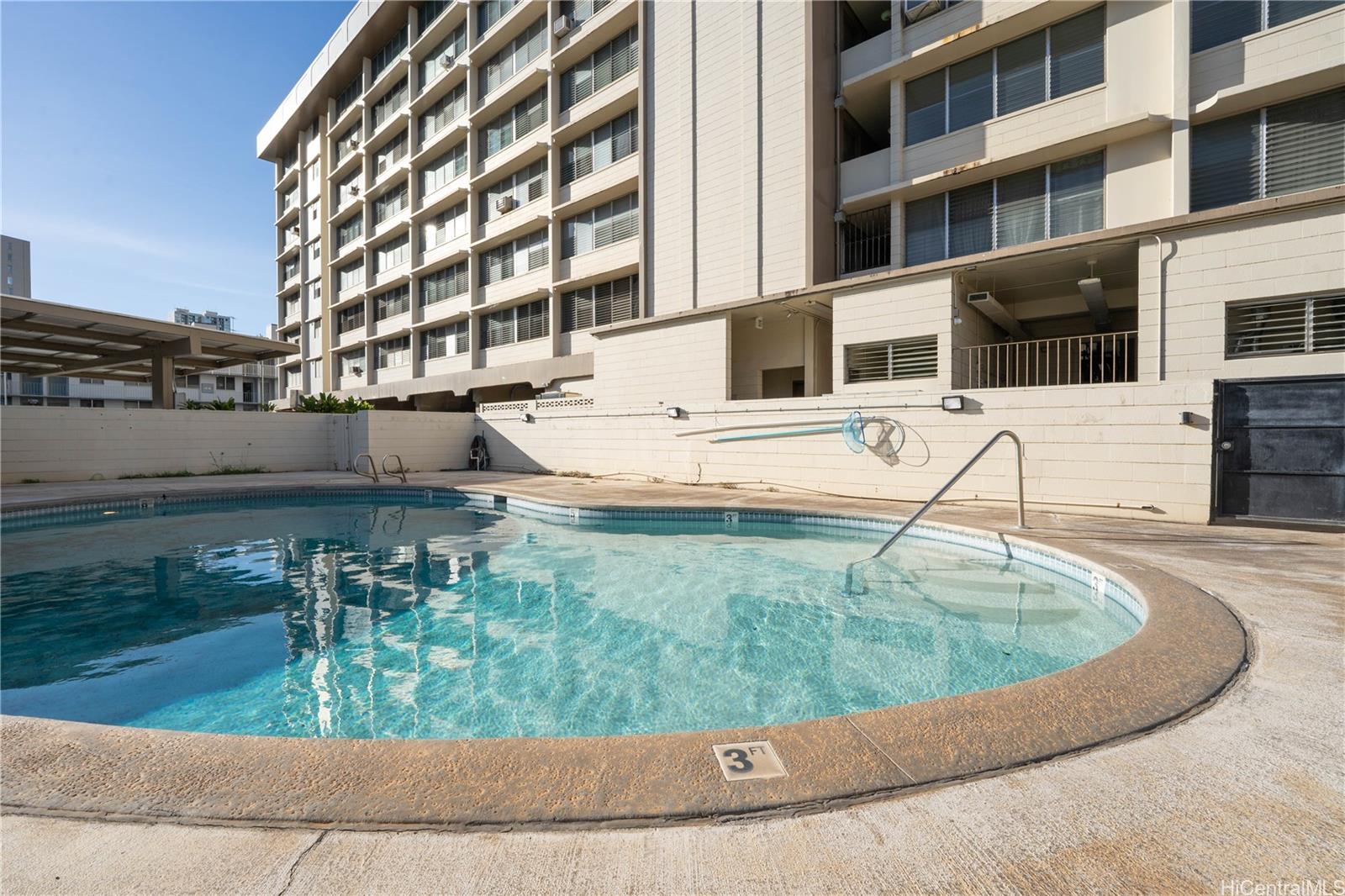 Salt Lake Manor condo # 605, Honolulu, Hawaii - photo 13 of 16