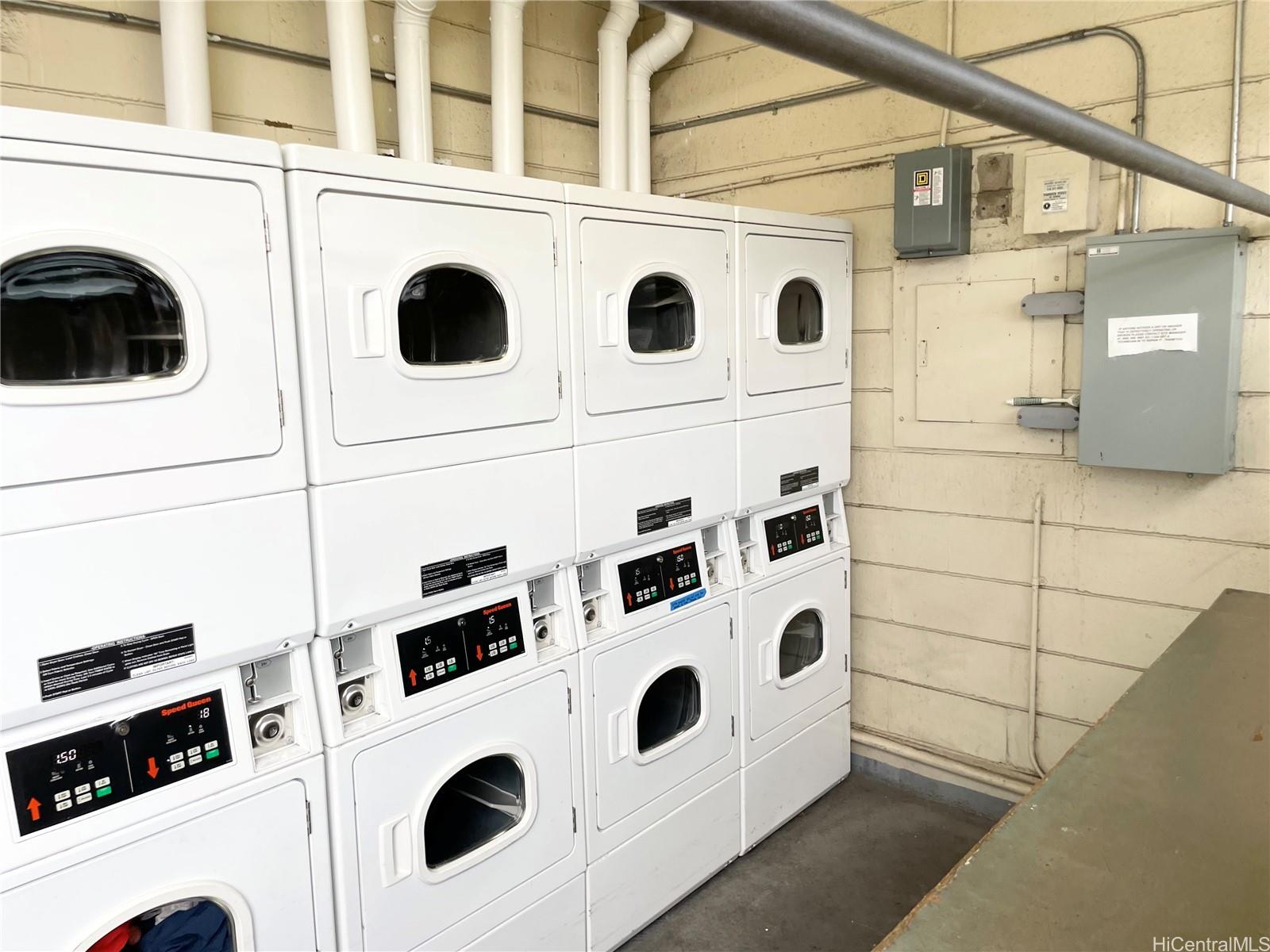 Salt Lake Manor condo # 705, Honolulu, Hawaii - photo 17 of 25