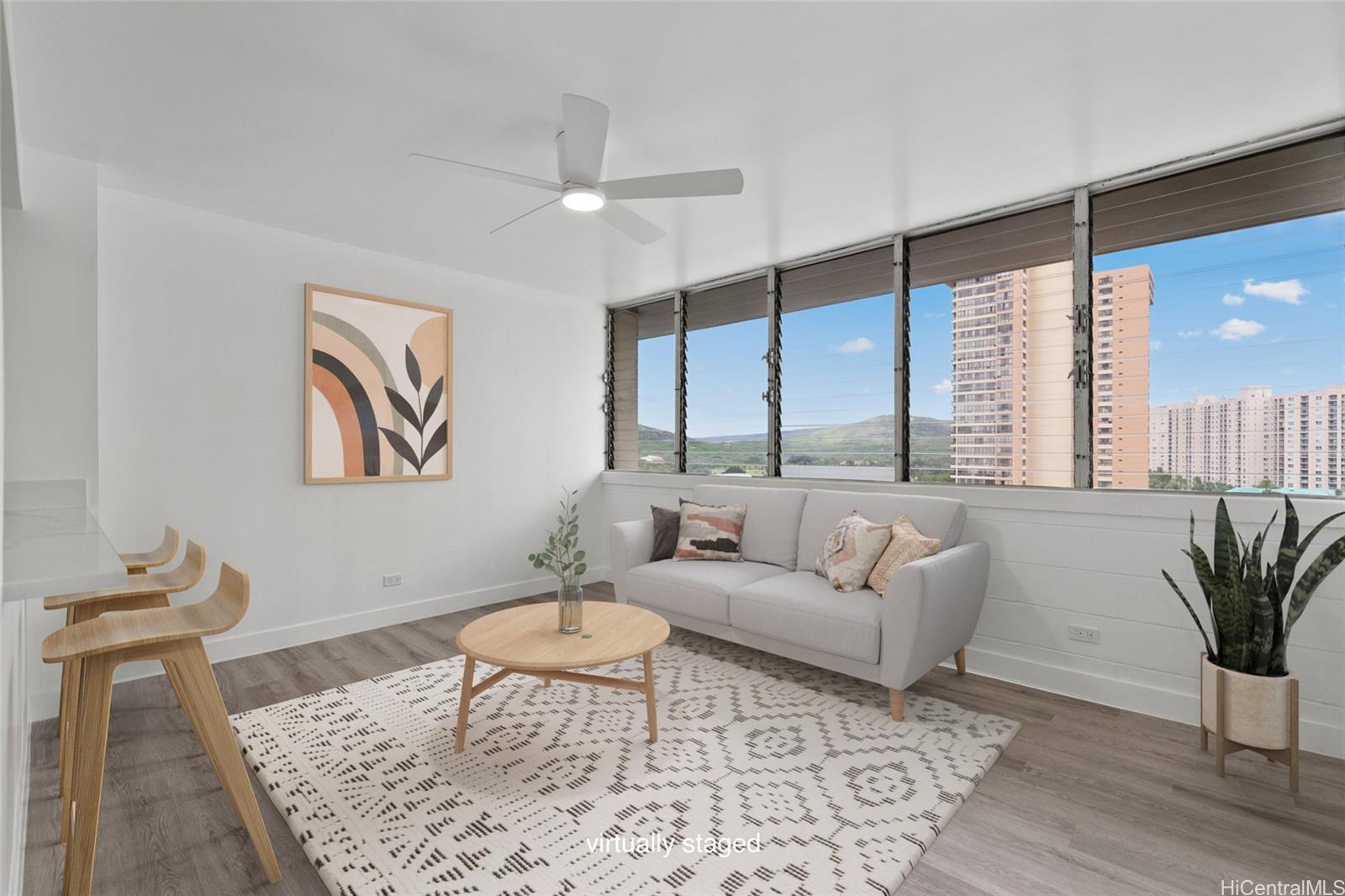 Salt Lake Manor condo # 805, Honolulu, Hawaii - photo 2 of 15