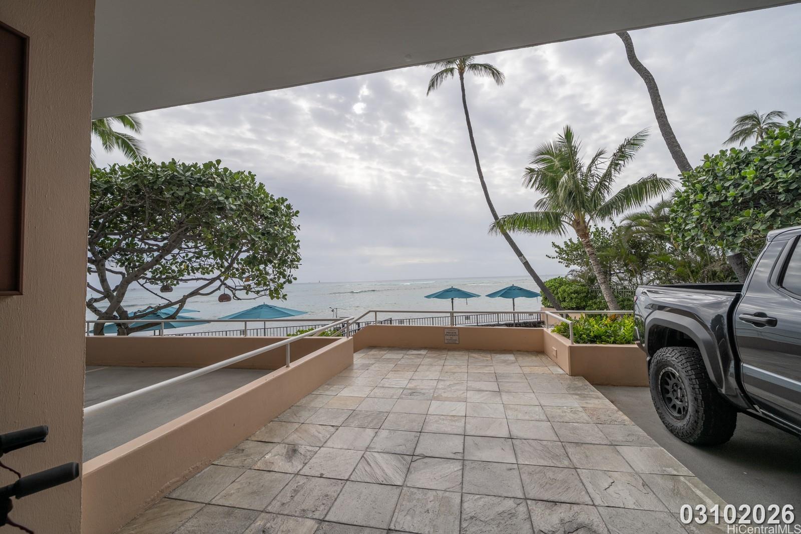 2979 Kalakaua Ave Honolulu - Rental - photo 23 of 25