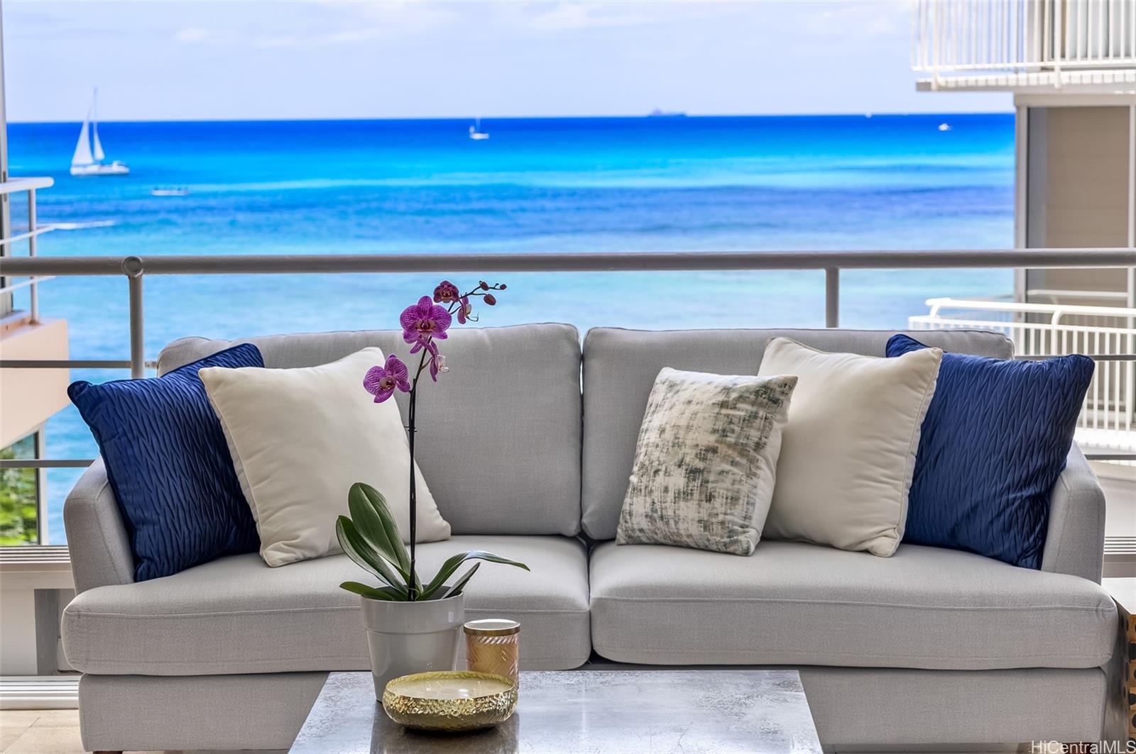 2979 Kalakaua Ave Honolulu - Rental - photo 13 of 22