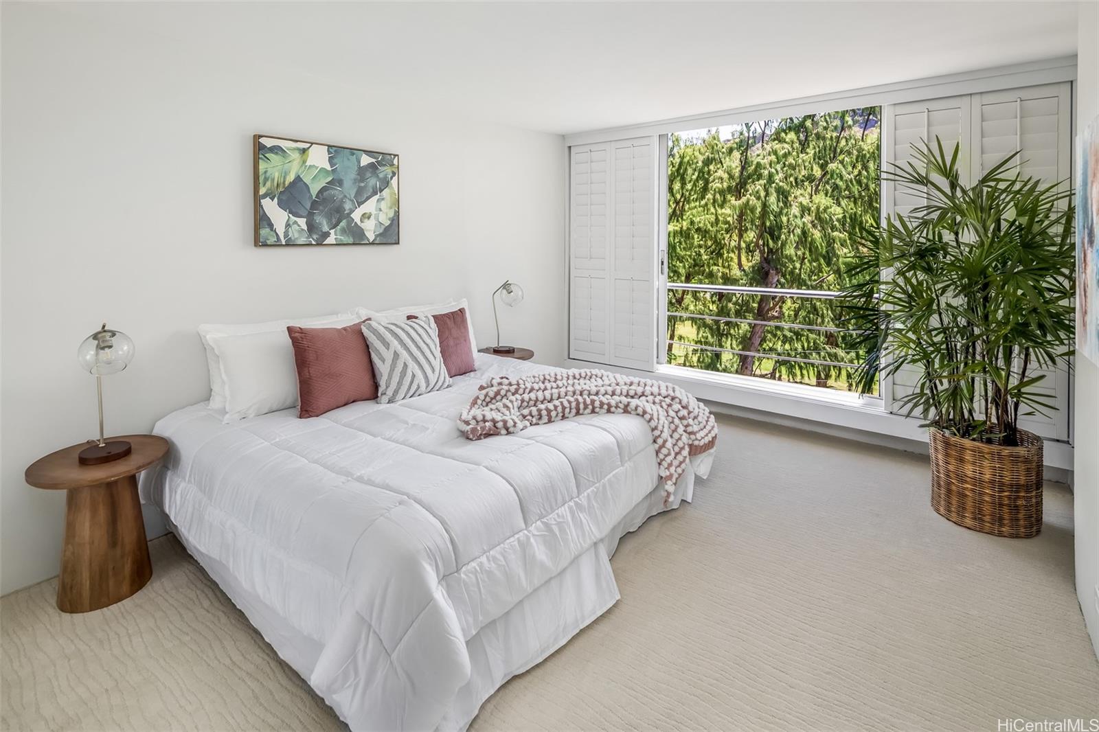 2979 Kalakaua Ave Honolulu - Rental - photo 14 of 22