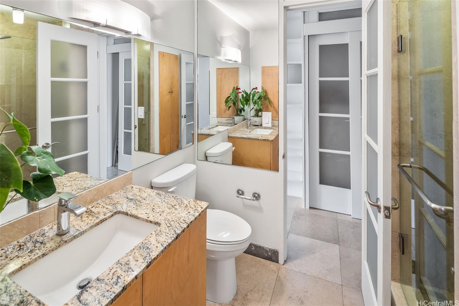 2979 Kalakaua Ave Honolulu - Rental - photo 20 of 22