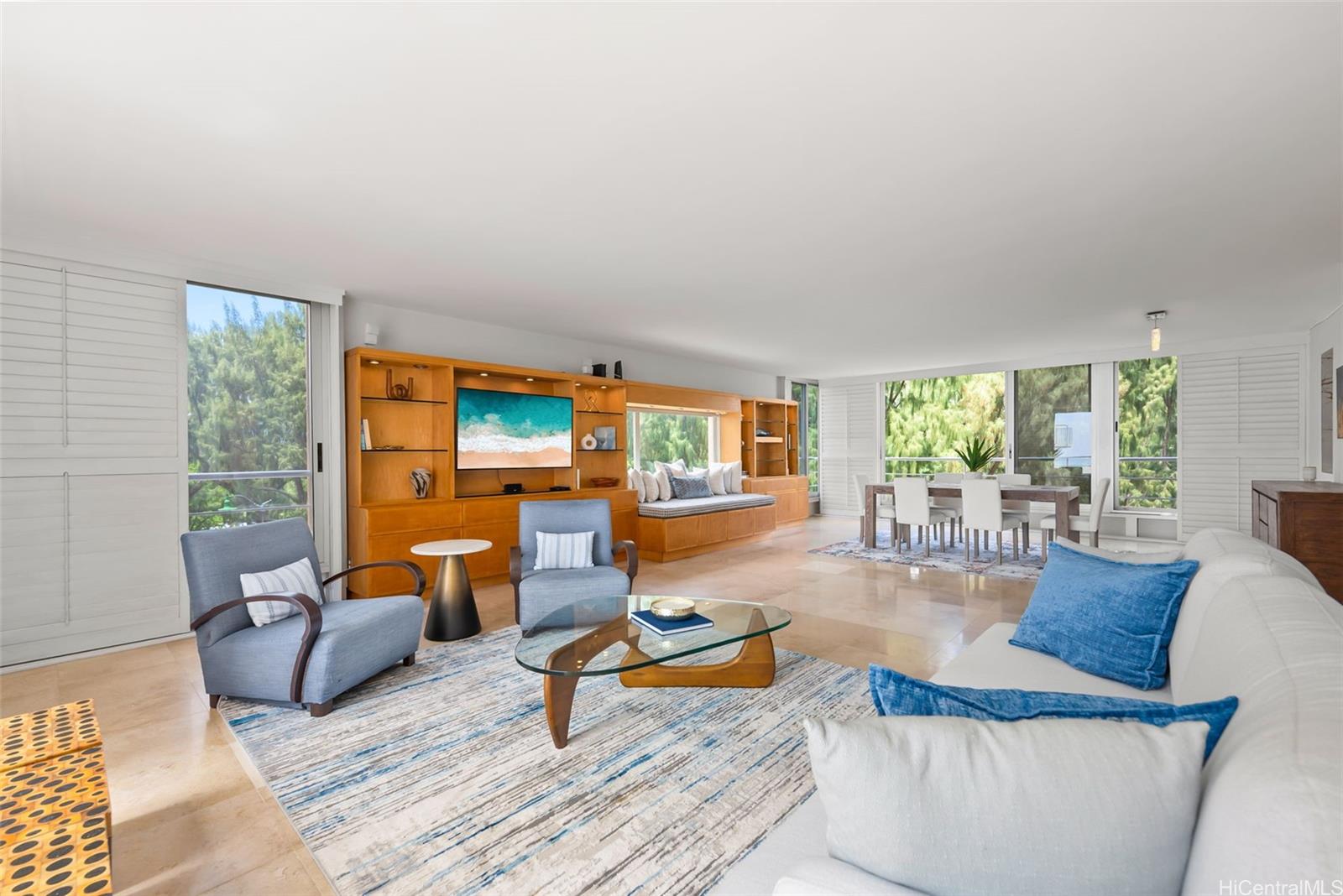 2979 Kalakaua Ave Honolulu - Rental - photo 5 of 22