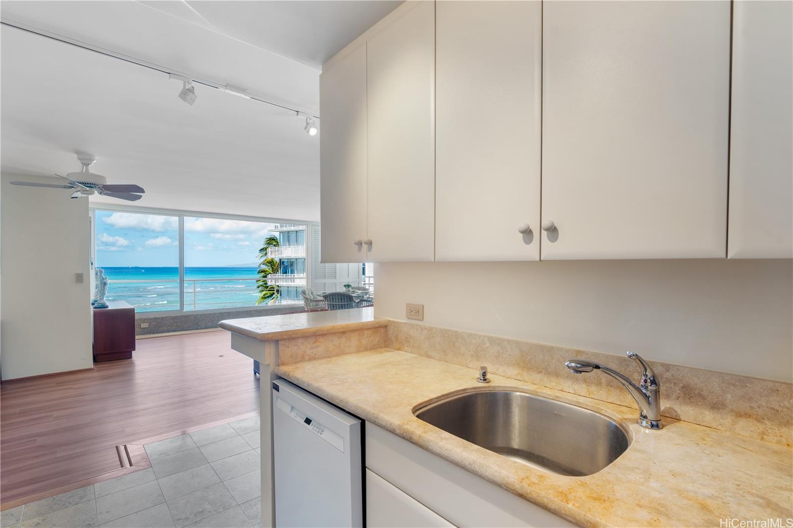 Coral Strand Ltd condo # 603, Honolulu, Hawaii - photo 9 of 17