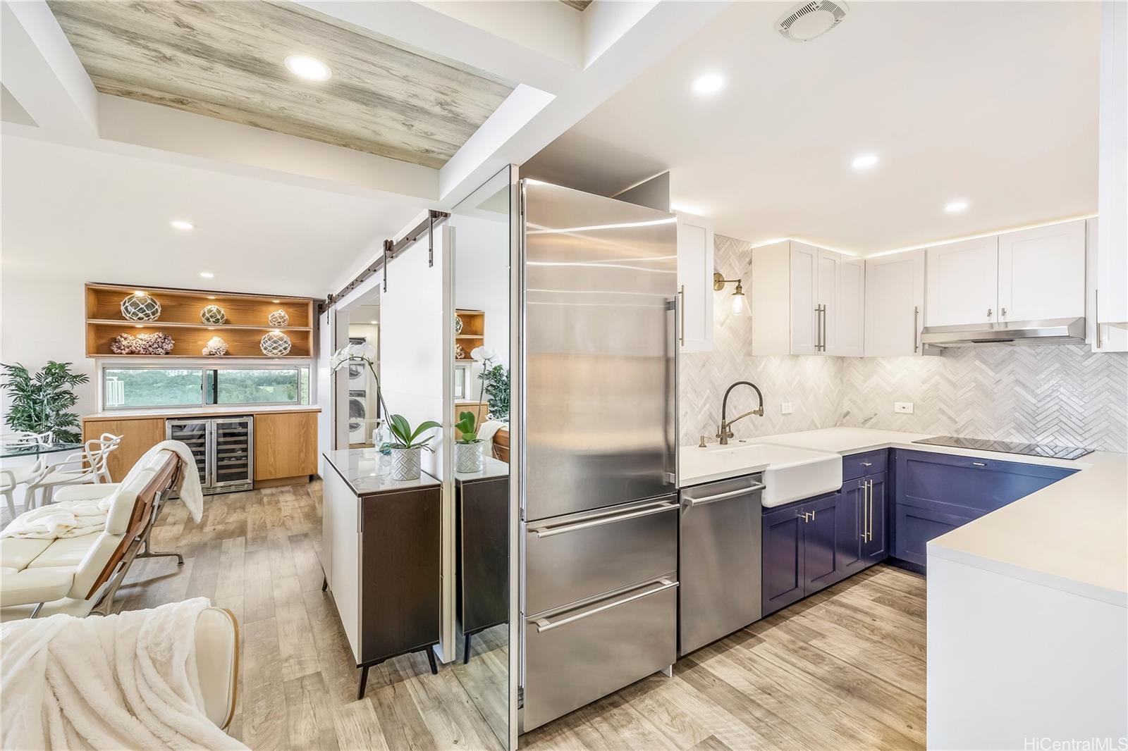 Coral Strand Ltd condo # 803, Honolulu, Hawaii - photo 15 of 16