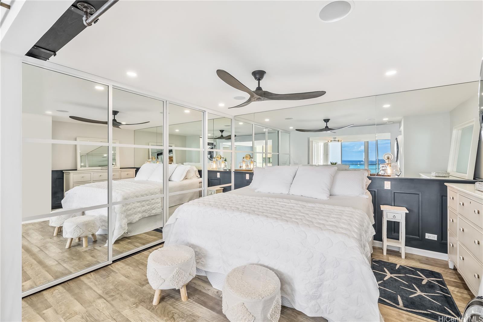 Coral Strand Ltd condo # 803, Honolulu, Hawaii - photo 10 of 16