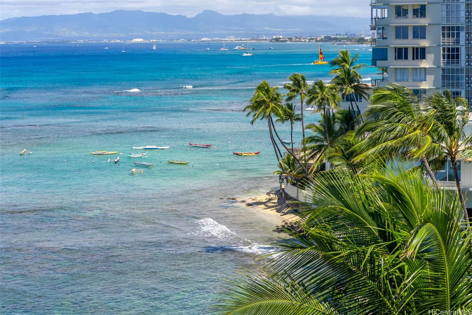 2979 Kalakaua Ave Honolulu - Rental - photo 13 of 17