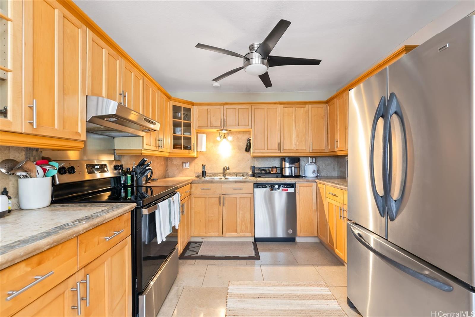 298  Moomuku Pl Kuliouou, Diamond Head home - photo 10 of 25