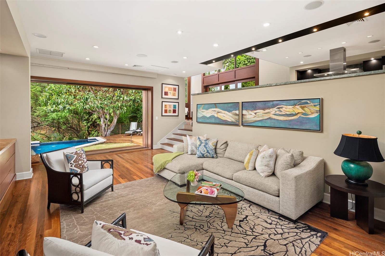 2984  Makalei Place Diamond Head, Diamond Head home - photo 4 of 25