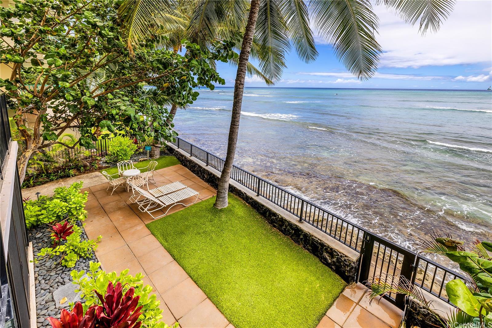 2987 Kalakaua condo # 201, Honolulu, Hawaii - photo 12 of 16