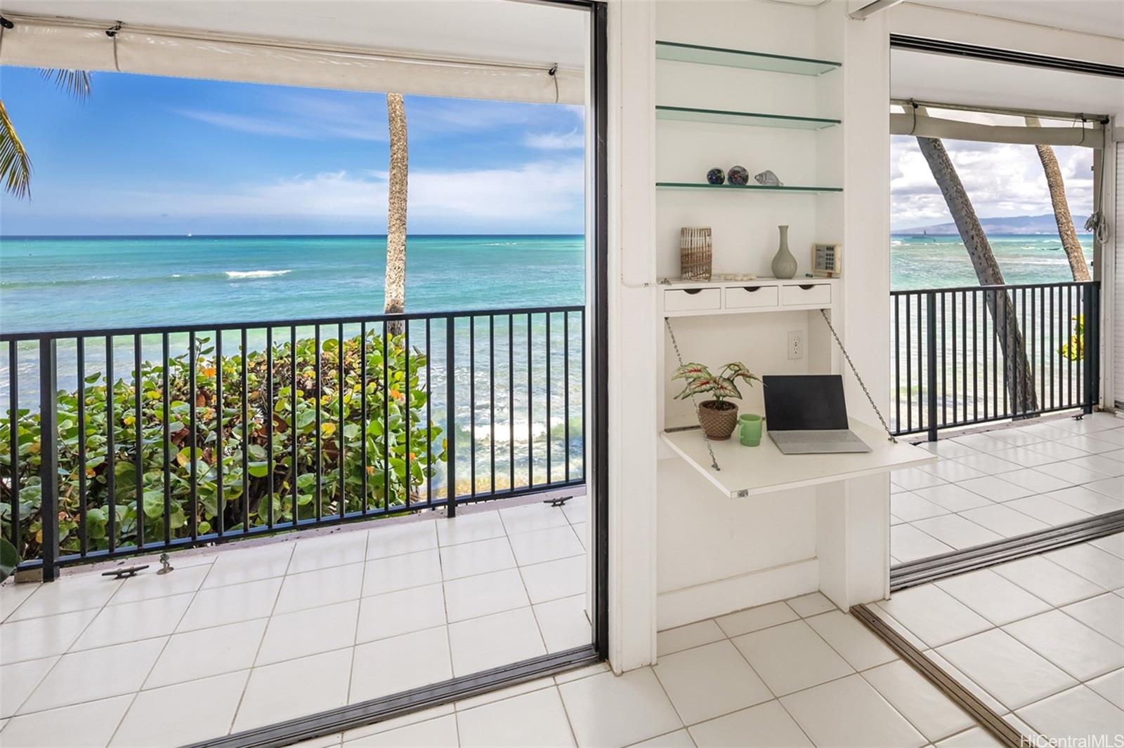 2987 Kalakaua condo # 205, Honolulu, Hawaii - photo 2 of 22