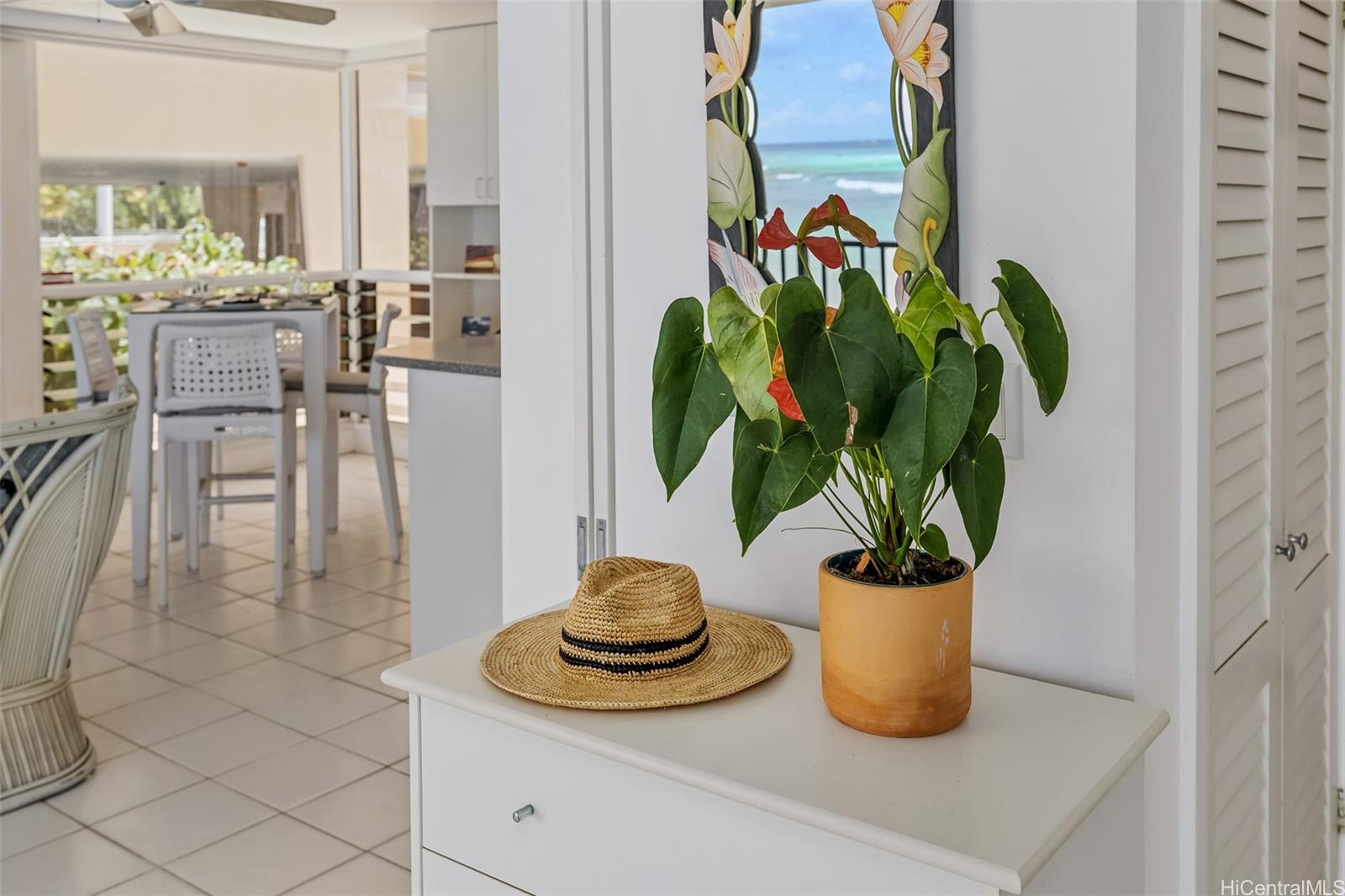 2987 Kalakaua condo # 205, Honolulu, Hawaii - photo 8 of 22