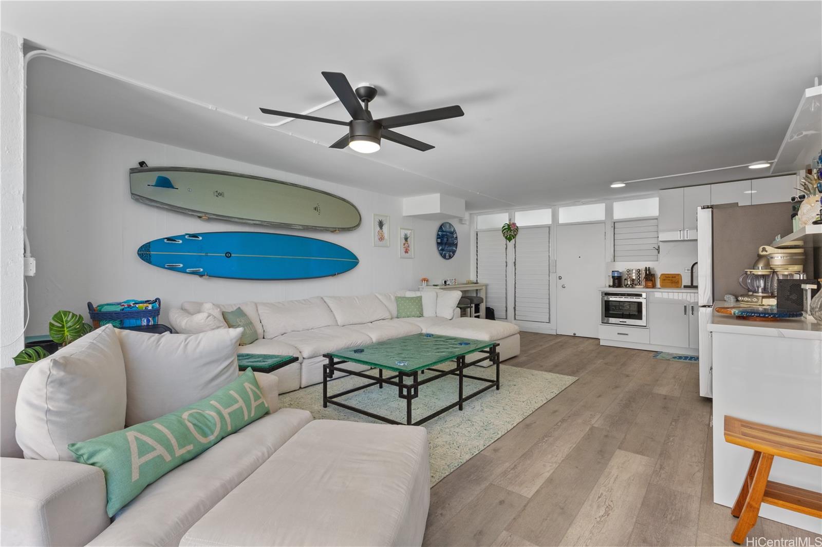 2987 Kalakaua condo # 304, Honolulu, Hawaii - photo 4 of 18