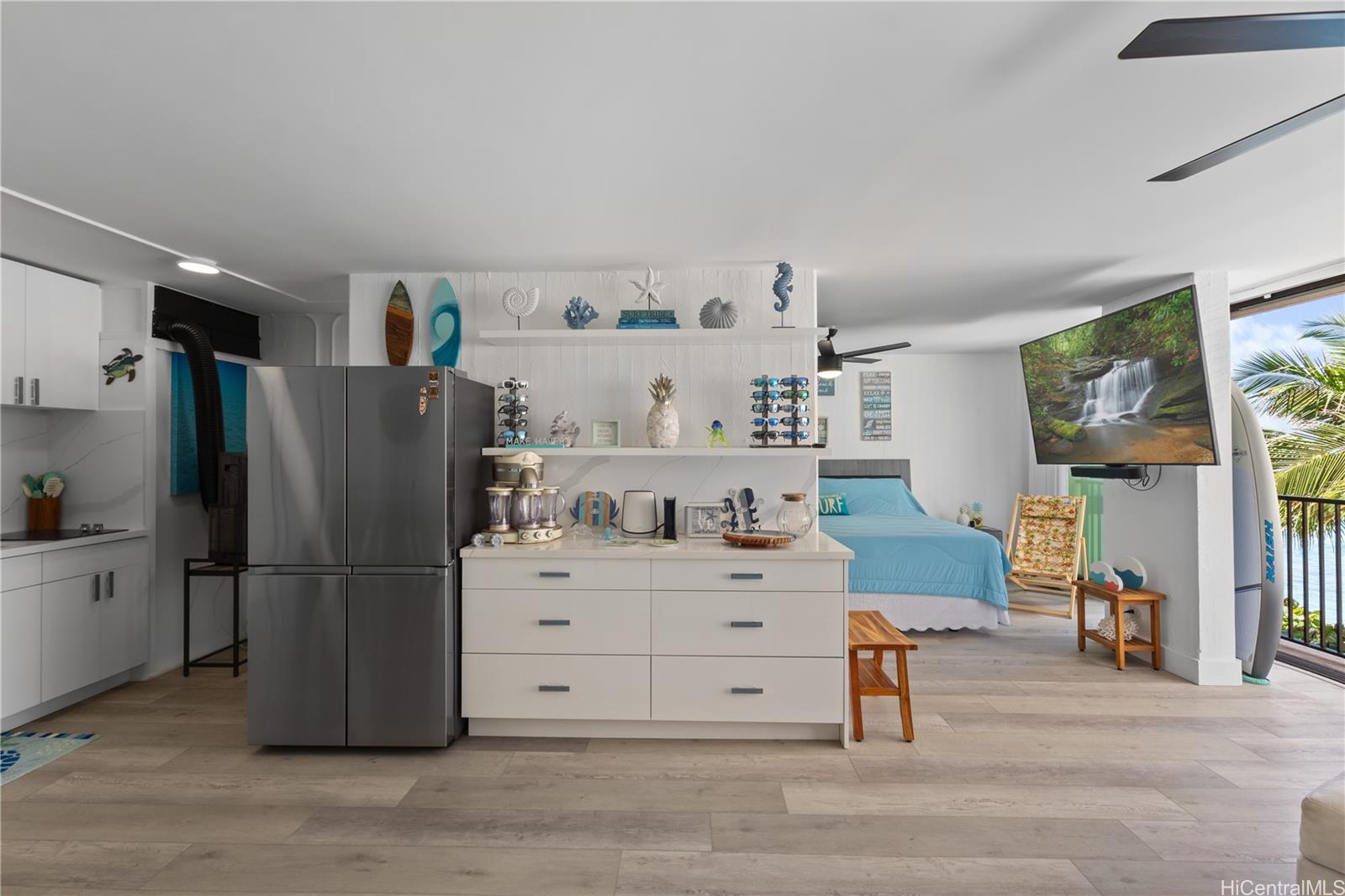 2987 Kalakaua condo # 304, Honolulu, Hawaii - photo 7 of 18