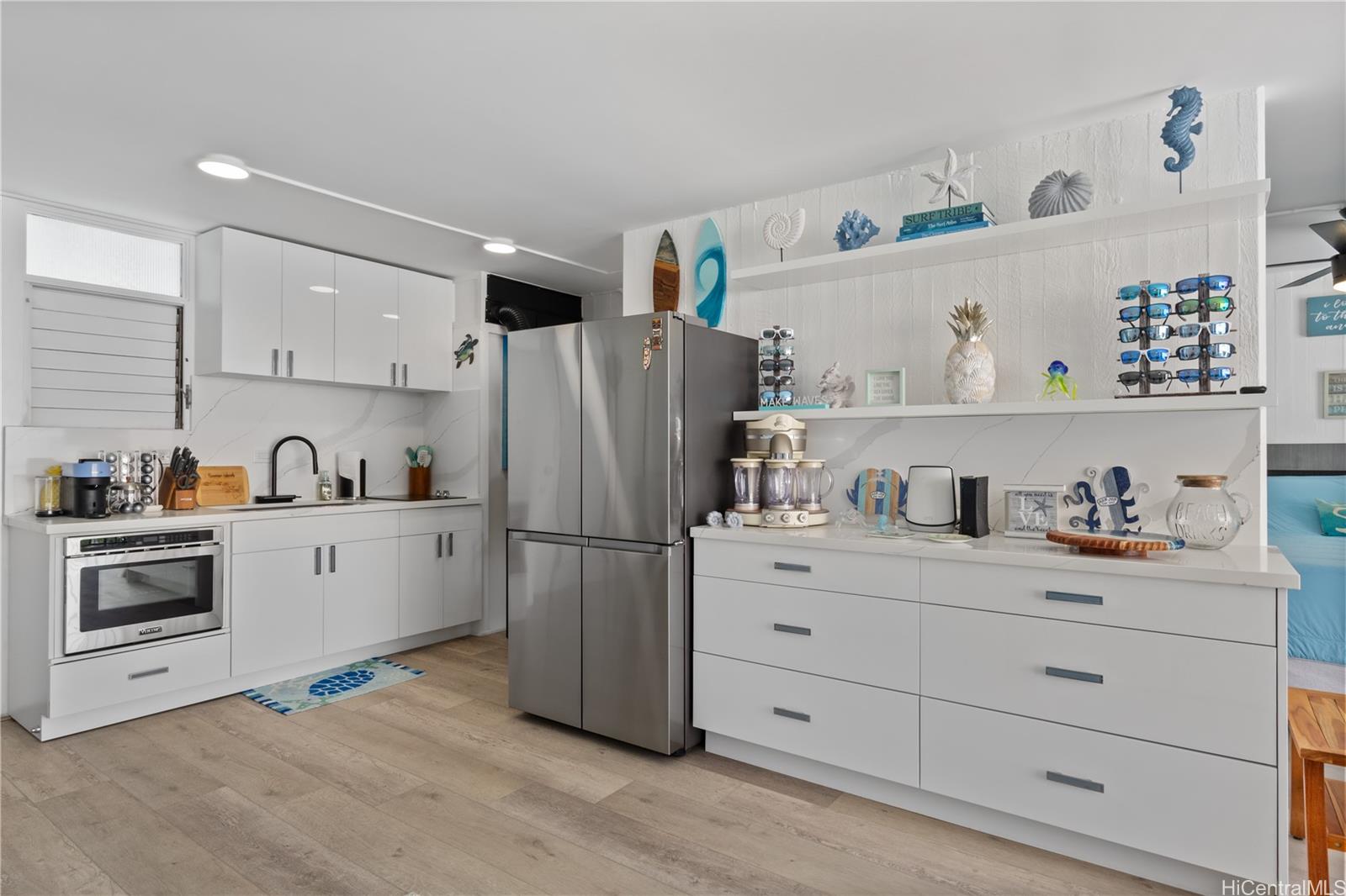 2987 Kalakaua condo # 304, Honolulu, Hawaii - photo 8 of 18