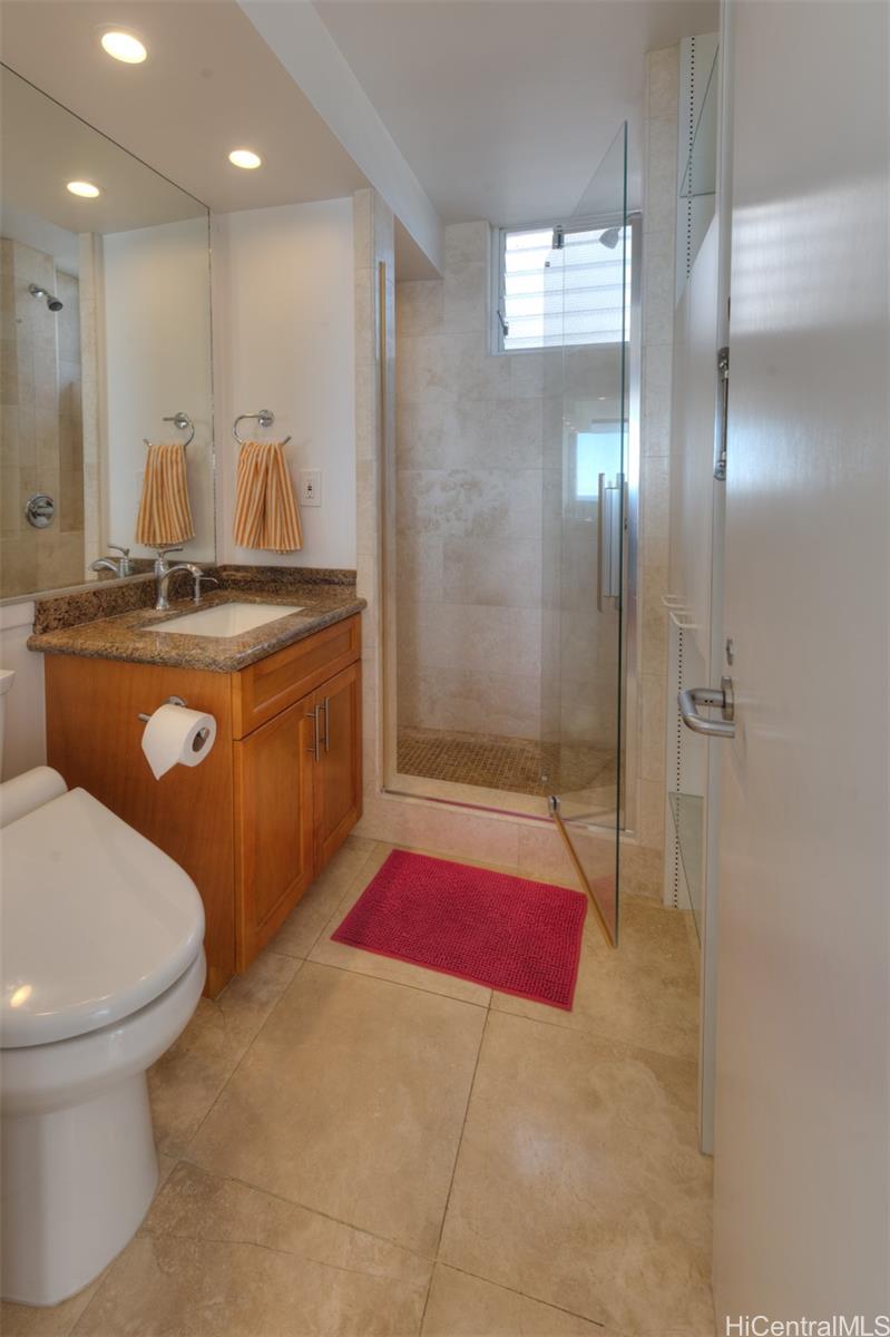 2987 Kalakaua condo # 706, Honolulu, Hawaii - photo 13 of 23