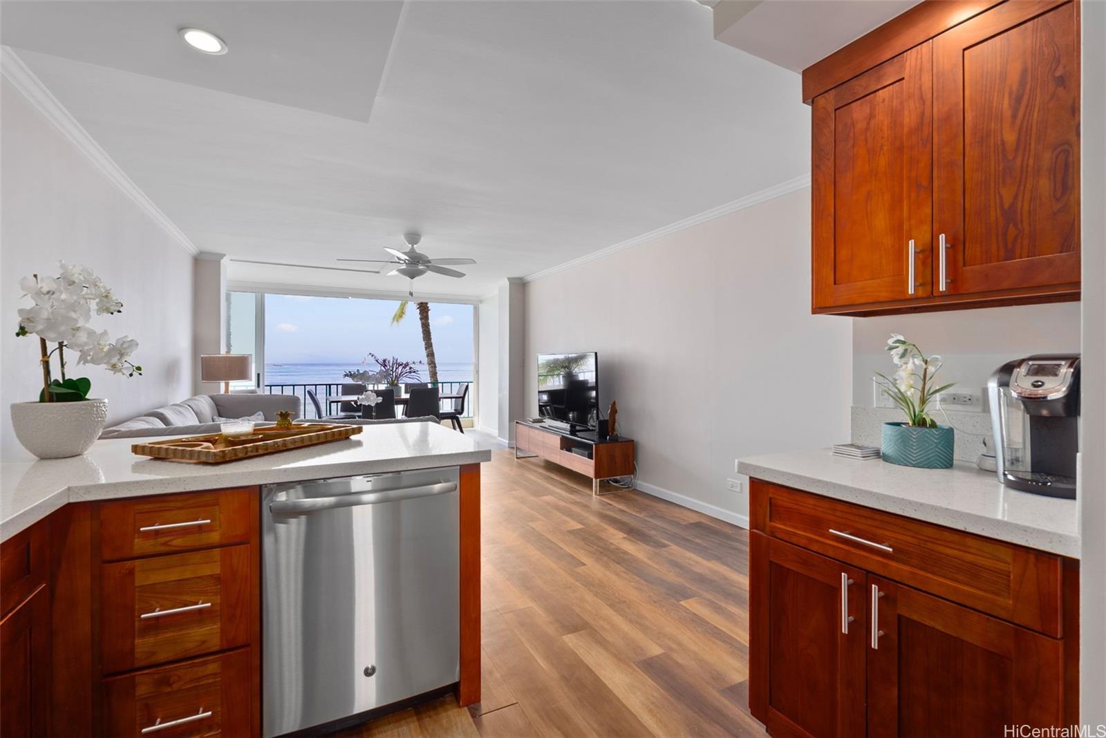 Tahitienne Inc condo # 202, Honolulu, Hawaii - photo 8 of 25