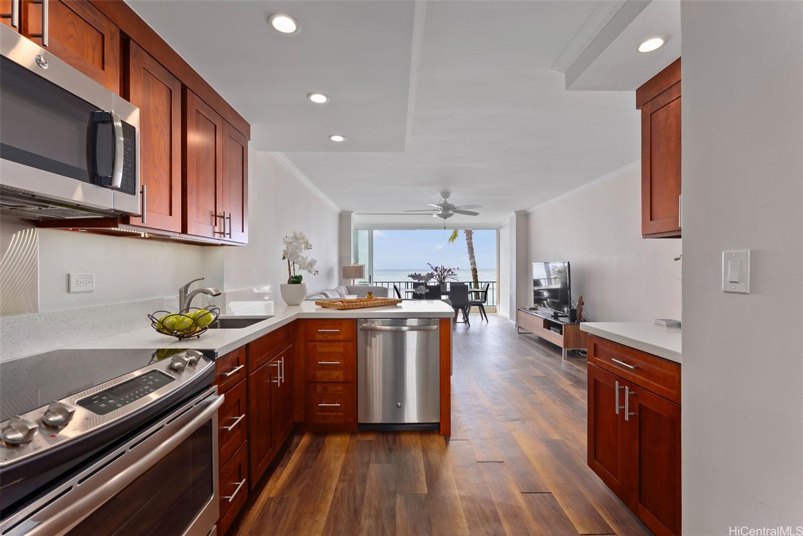 Tahitienne Inc condo # 202, Honolulu, Hawaii - photo 9 of 25