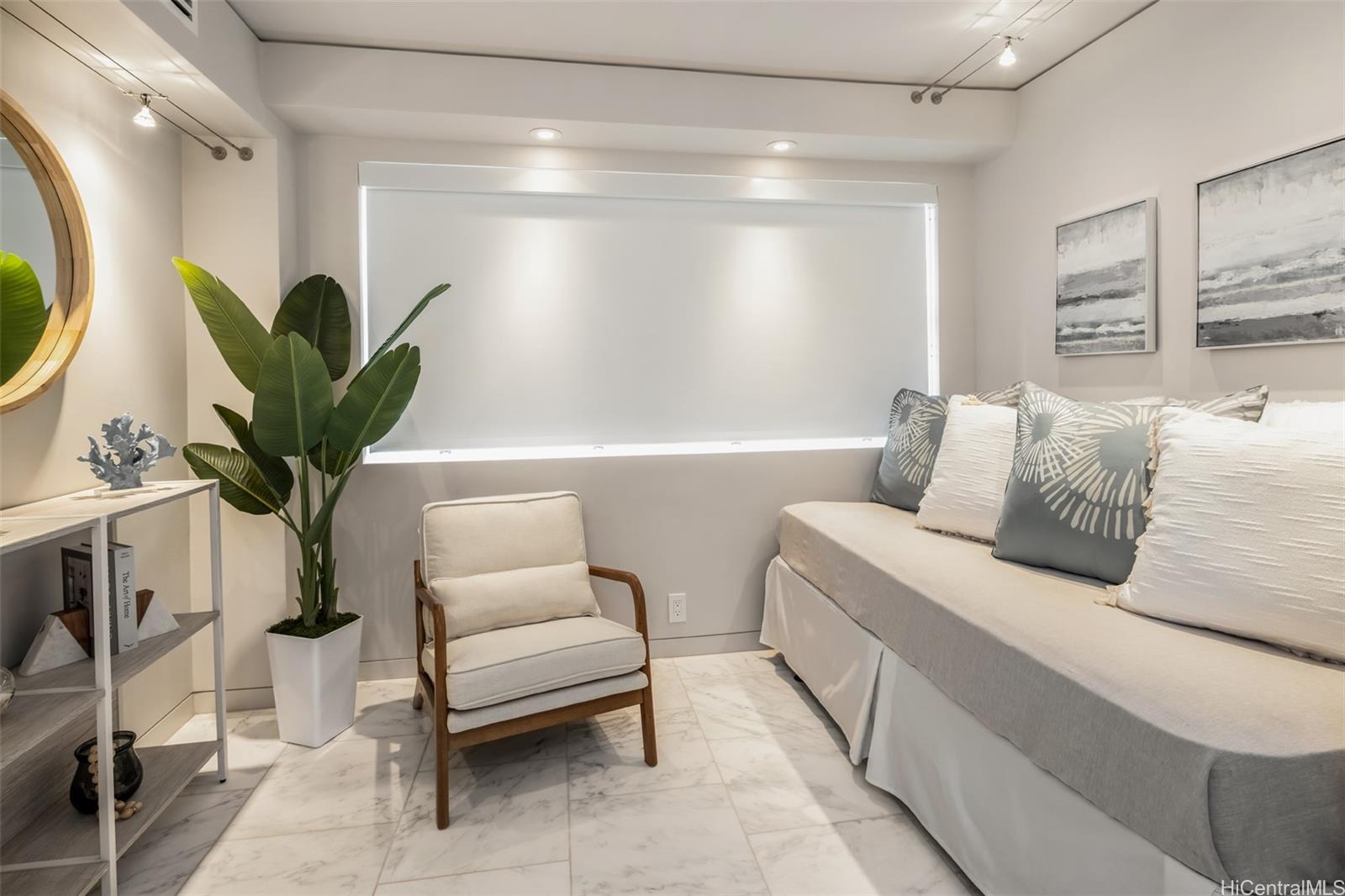 Tahitienne Inc condo # 704, Honolulu, Hawaii - photo 18 of 25