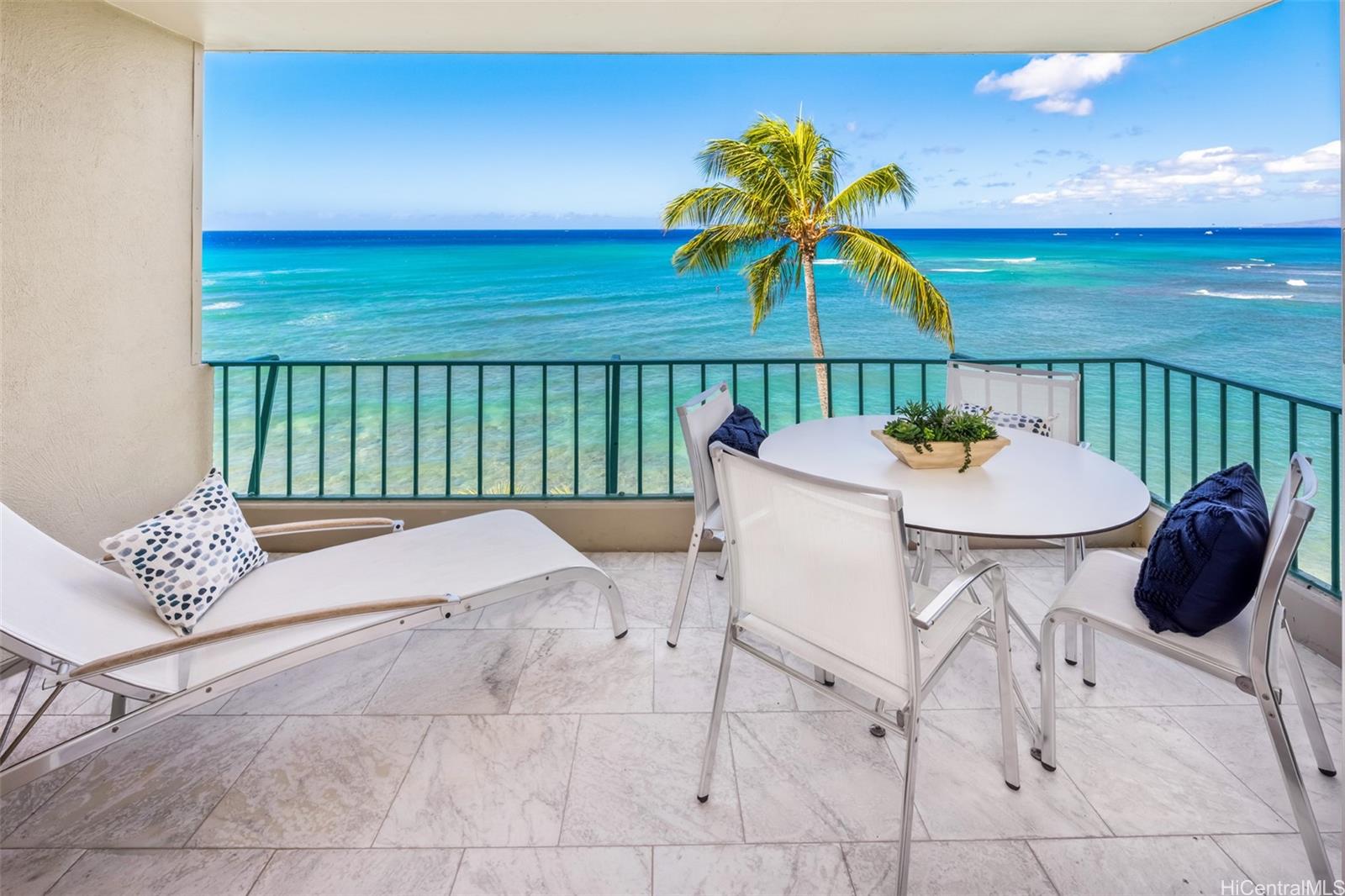 Tahitienne Inc condo # 704, Honolulu, Hawaii - photo 3 of 25