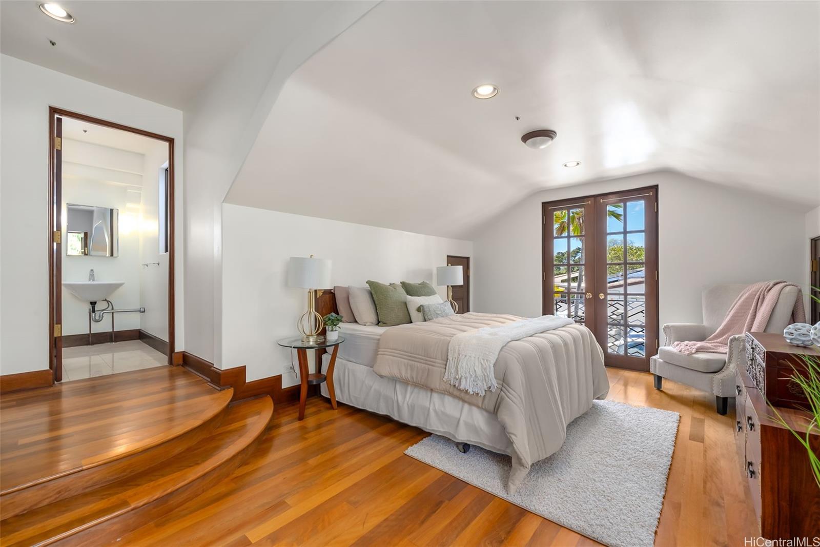 2999  Makalei Place Diamond Head, Diamond Head home - photo 22 of 25