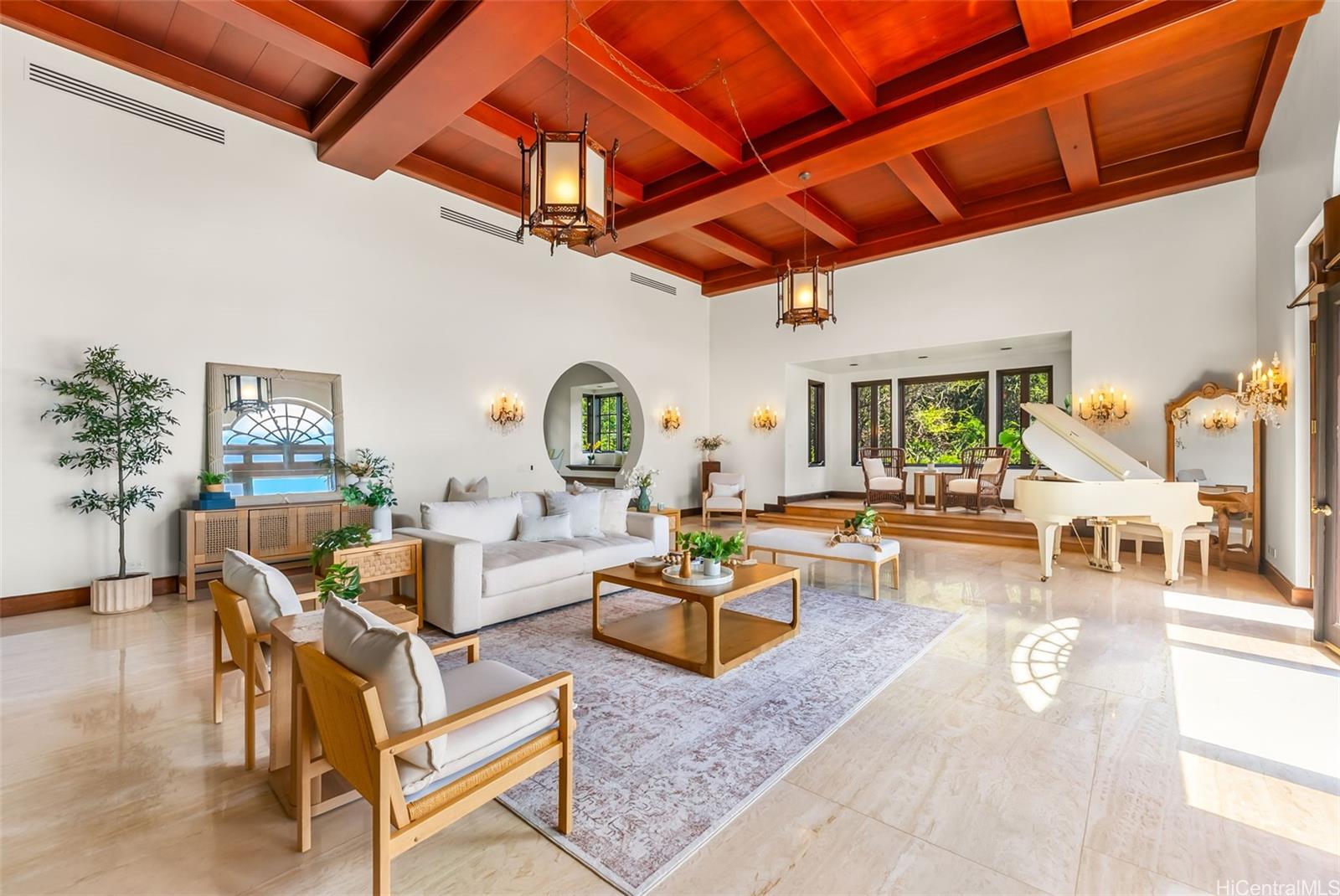 2999  Makalei Place Diamond Head, Diamond Head home - photo 8 of 25