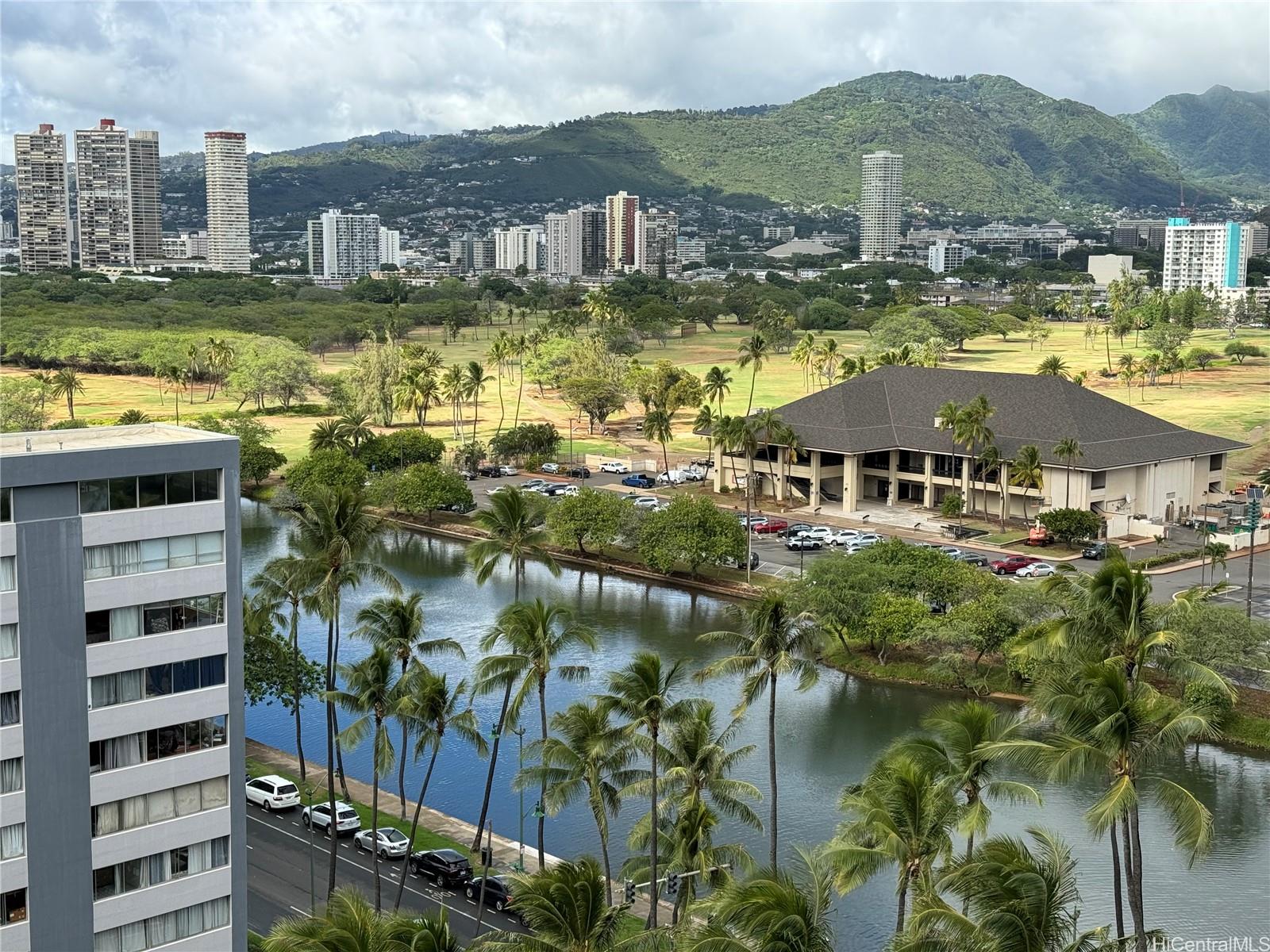 Liliuokalani Gardens condo # 1516, Honolulu, Hawaii - photo 7 of 20