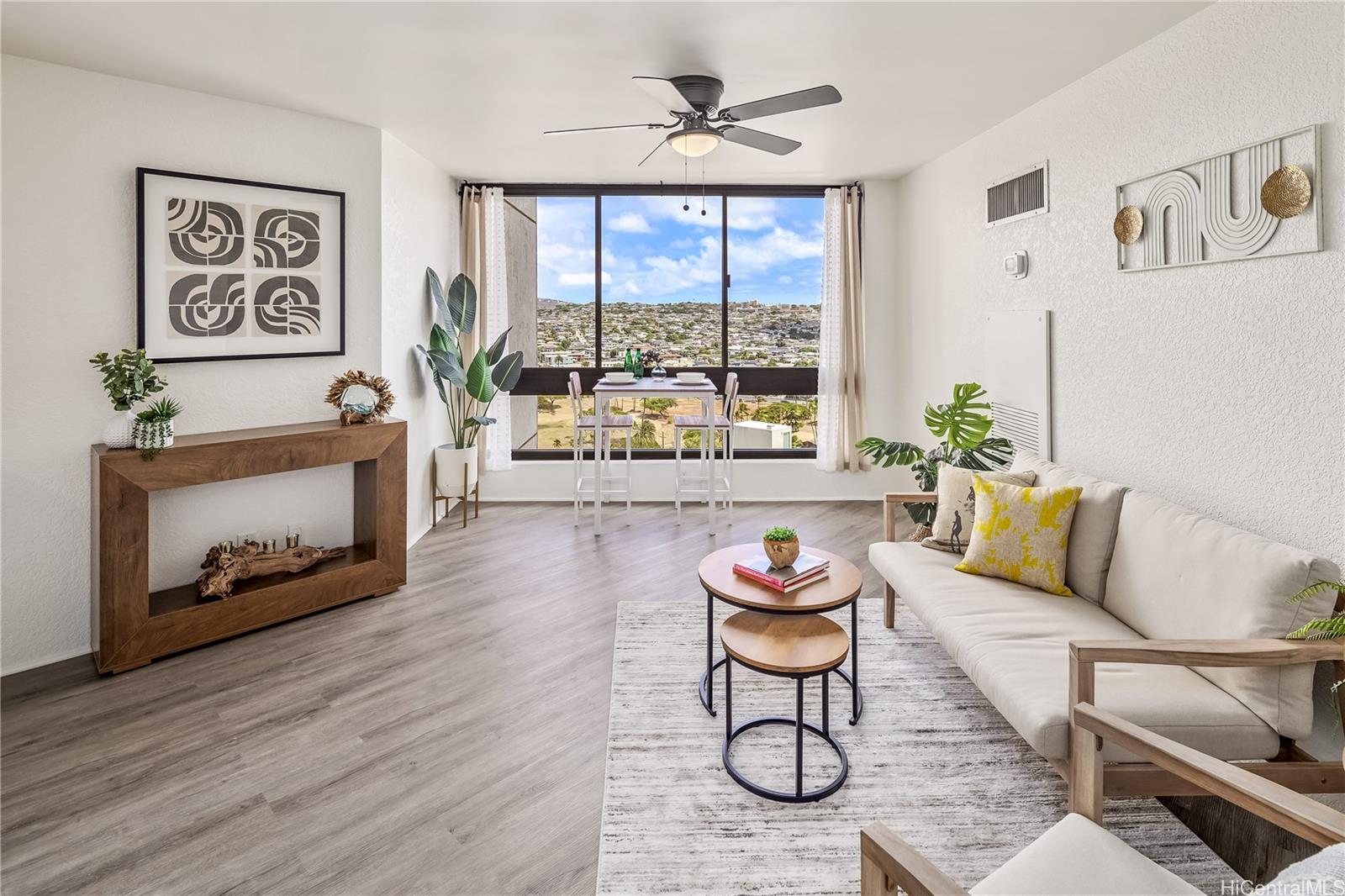 Liliuokalani Gardens condo # 1815, Honolulu, Hawaii - photo 12 of 25