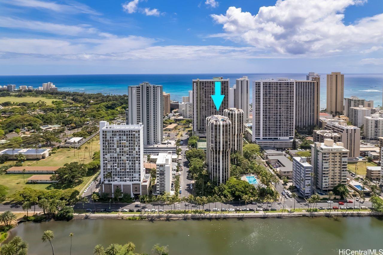Liliuokalani Gardens condo # 1815, Honolulu, Hawaii - photo 24 of 25