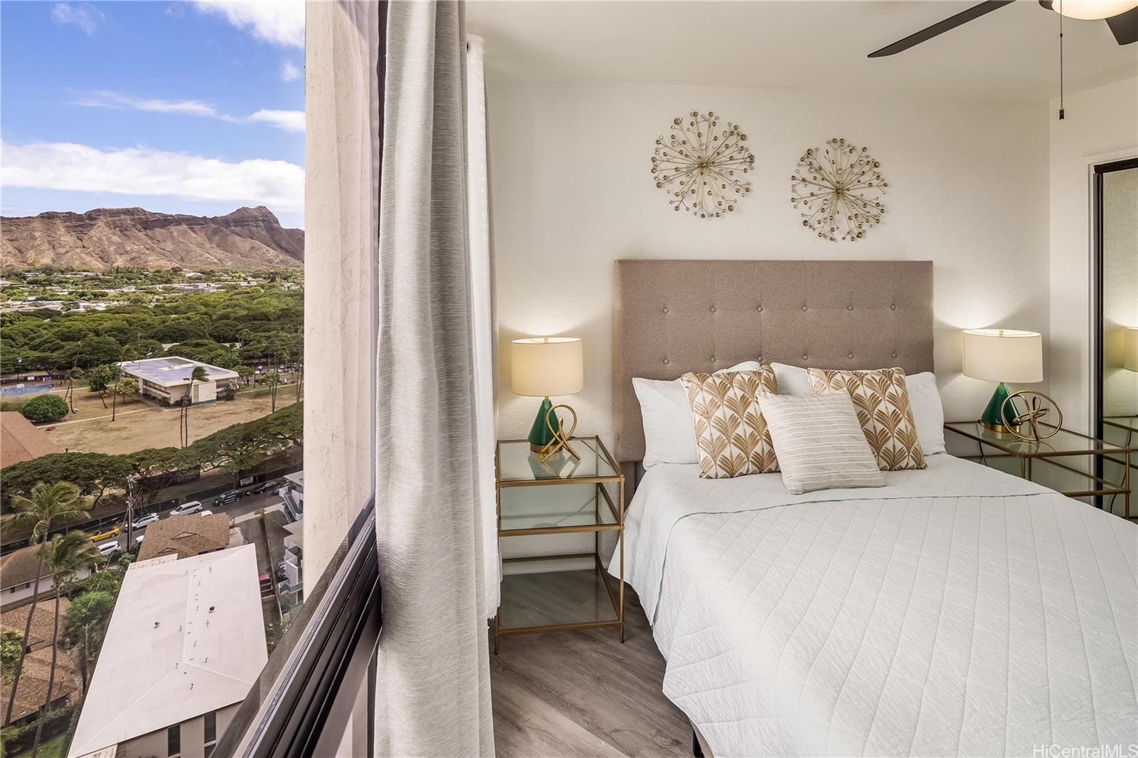 Liliuokalani Gardens condo # 1815, Honolulu, Hawaii - photo 5 of 25