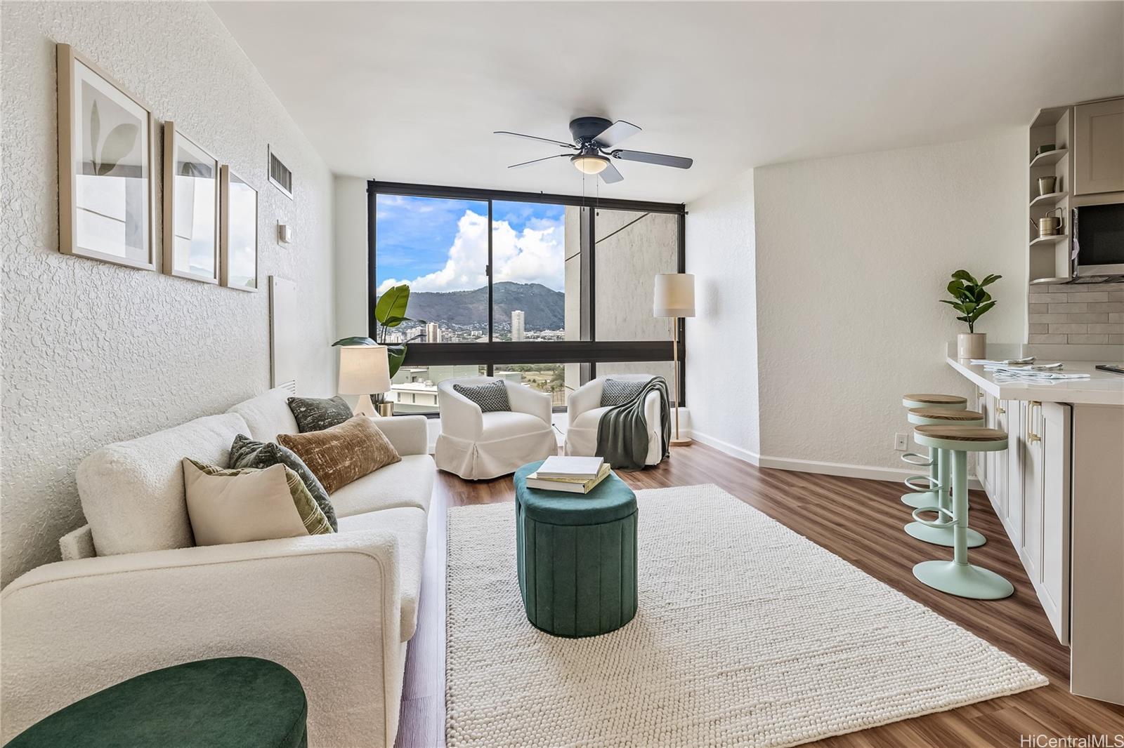 Liliuokalani Gardens condo # 2104, Honolulu, Hawaii - photo 4 of 24