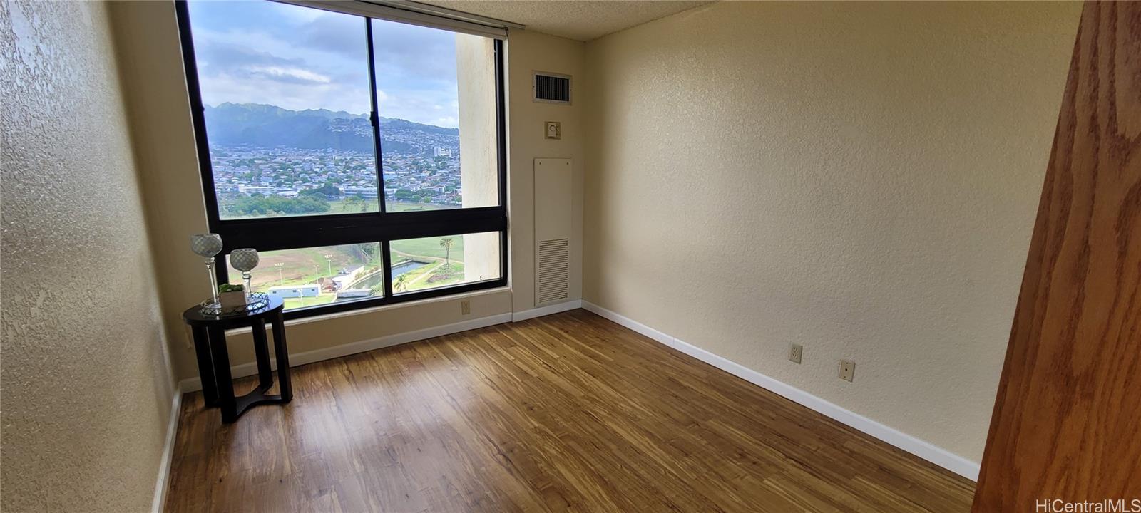 300 Wai Nani Way Honolulu - Rental - photo 6 of 18