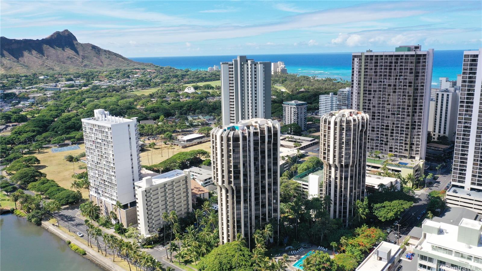 Liliuokalani Gardens condo # 419, Honolulu, Hawaii - photo 24 of 25