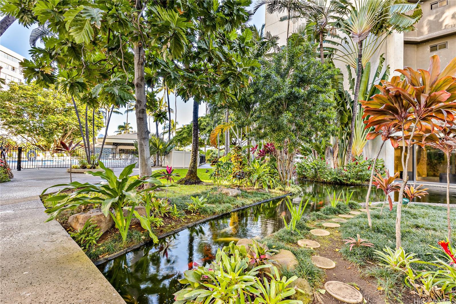 Liliuokalani Gardens condo # 619, Honolulu, Hawaii - photo 14 of 23