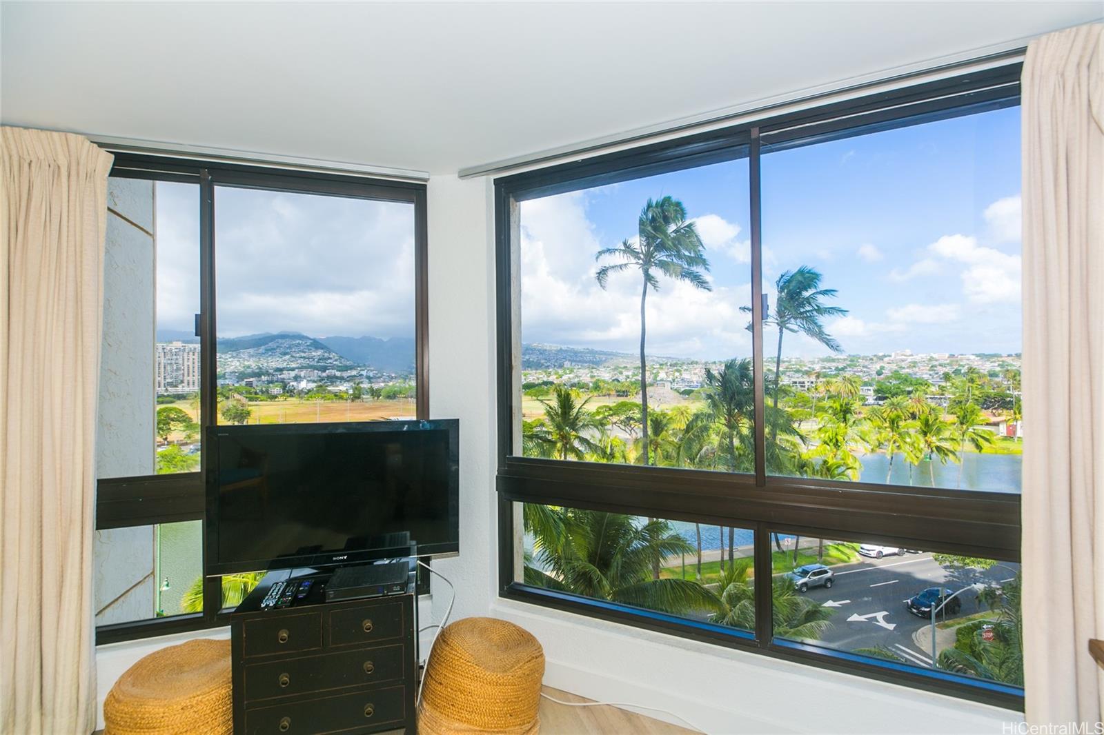 Liliuokalani Gardens condo # 711, Honolulu, Hawaii - photo 11 of 25